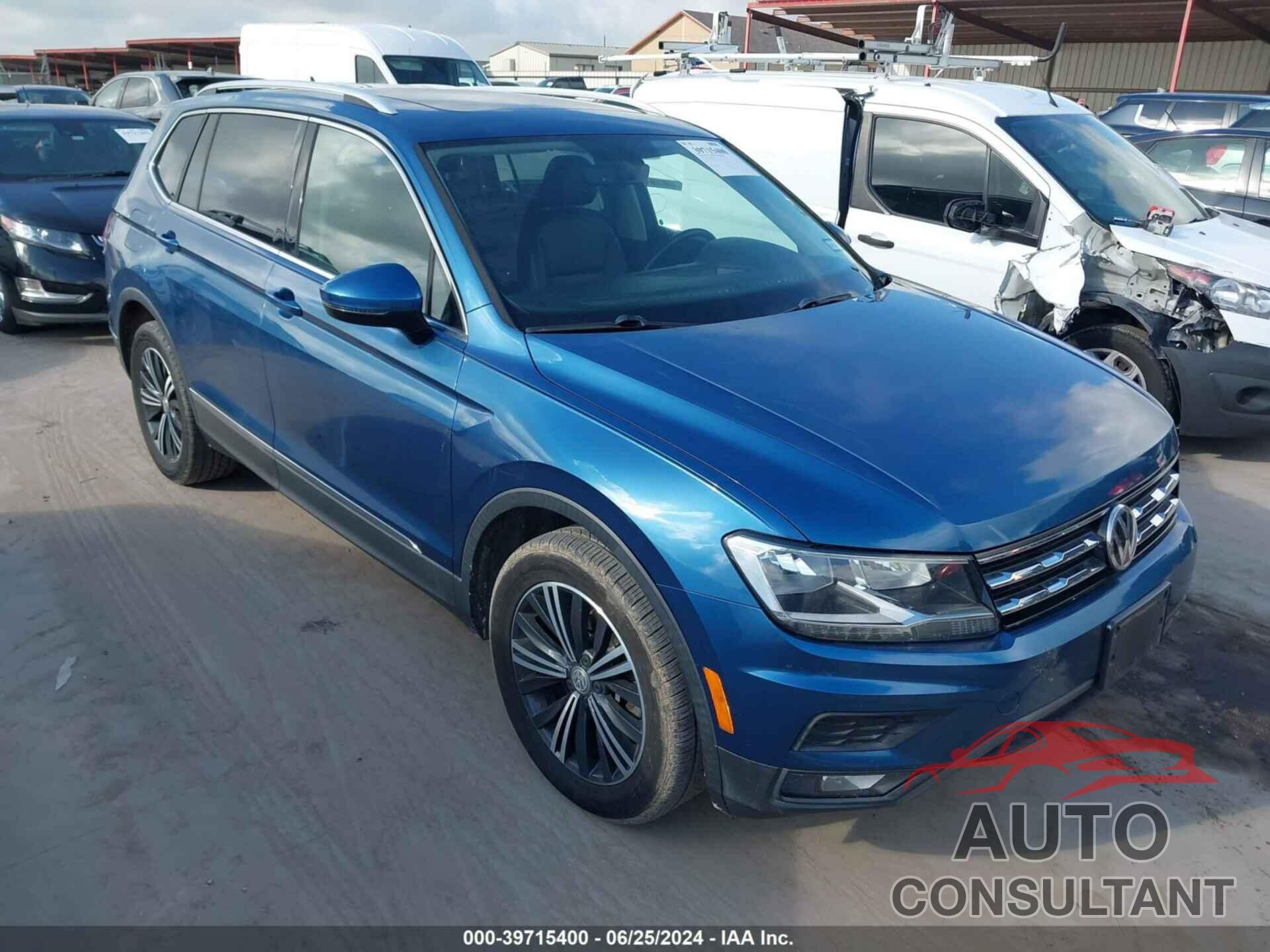 VOLKSWAGEN TIGUAN 2018 - 3VV3B7AX8JM105879