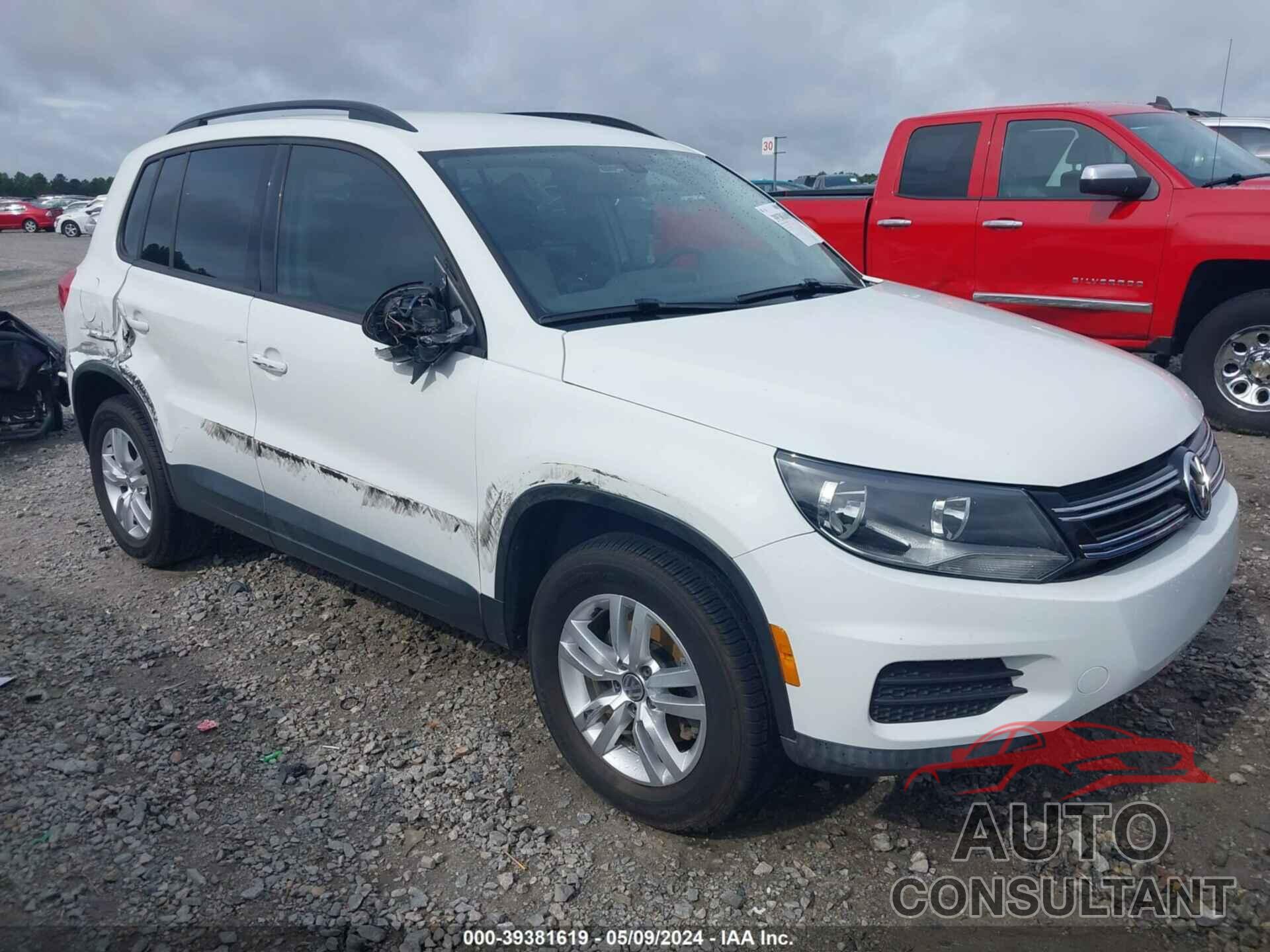 VOLKSWAGEN TIGUAN 2016 - WVGAV7AX4GW584903