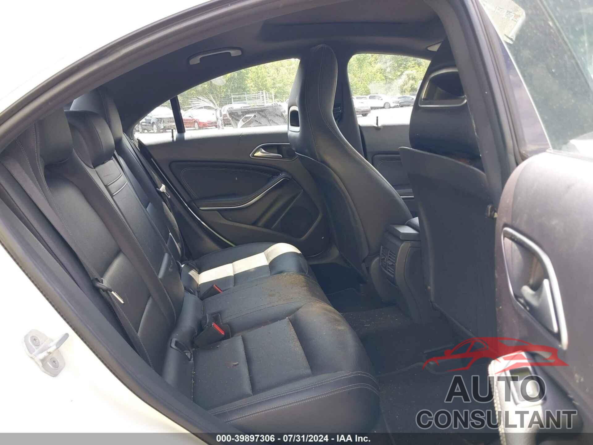 MERCEDES-BENZ CLA 250 2016 - WDDSJ4GB6GN313674