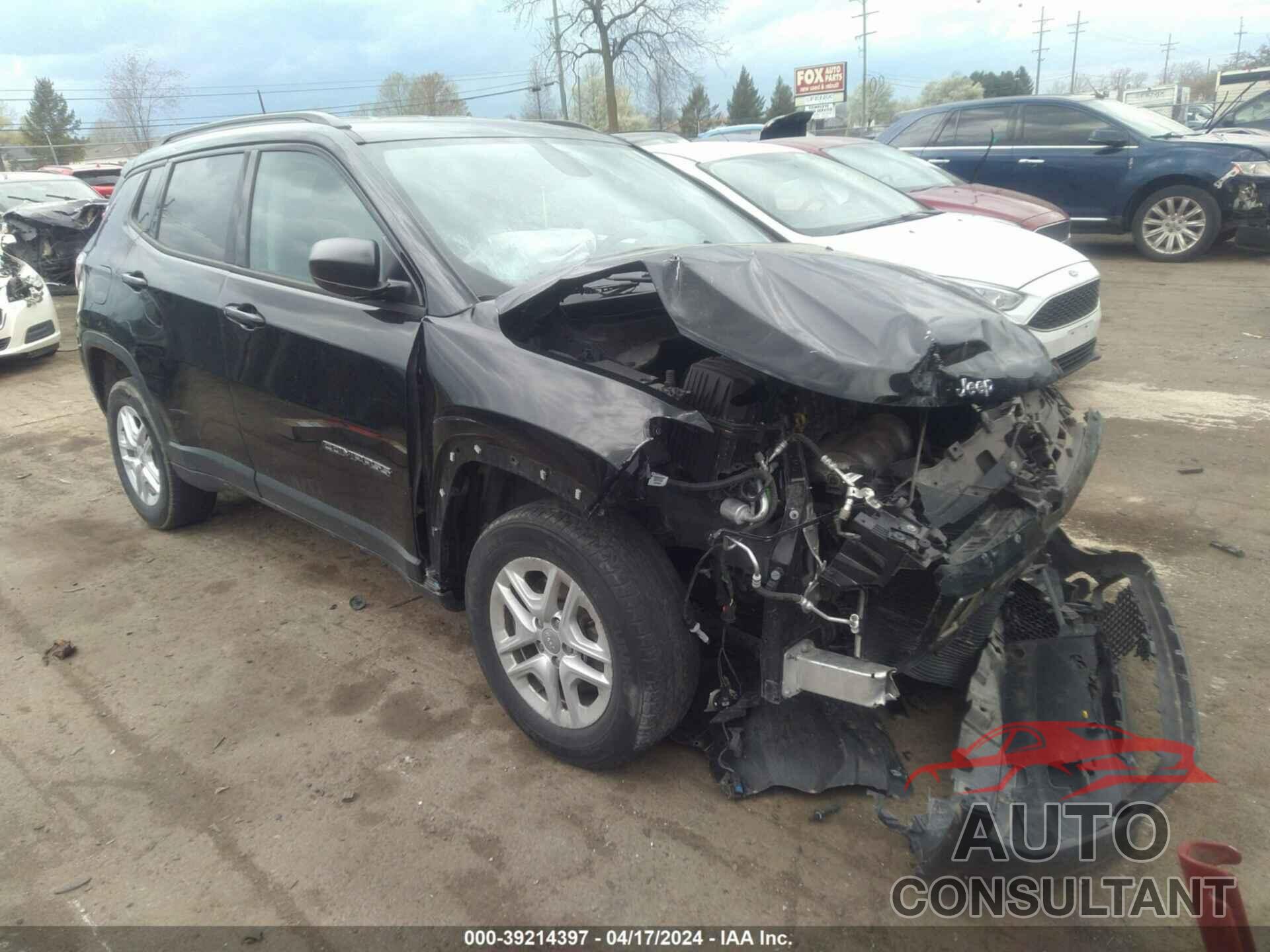 JEEP COMPASS 2018 - 3C4NJCAB2JT250915