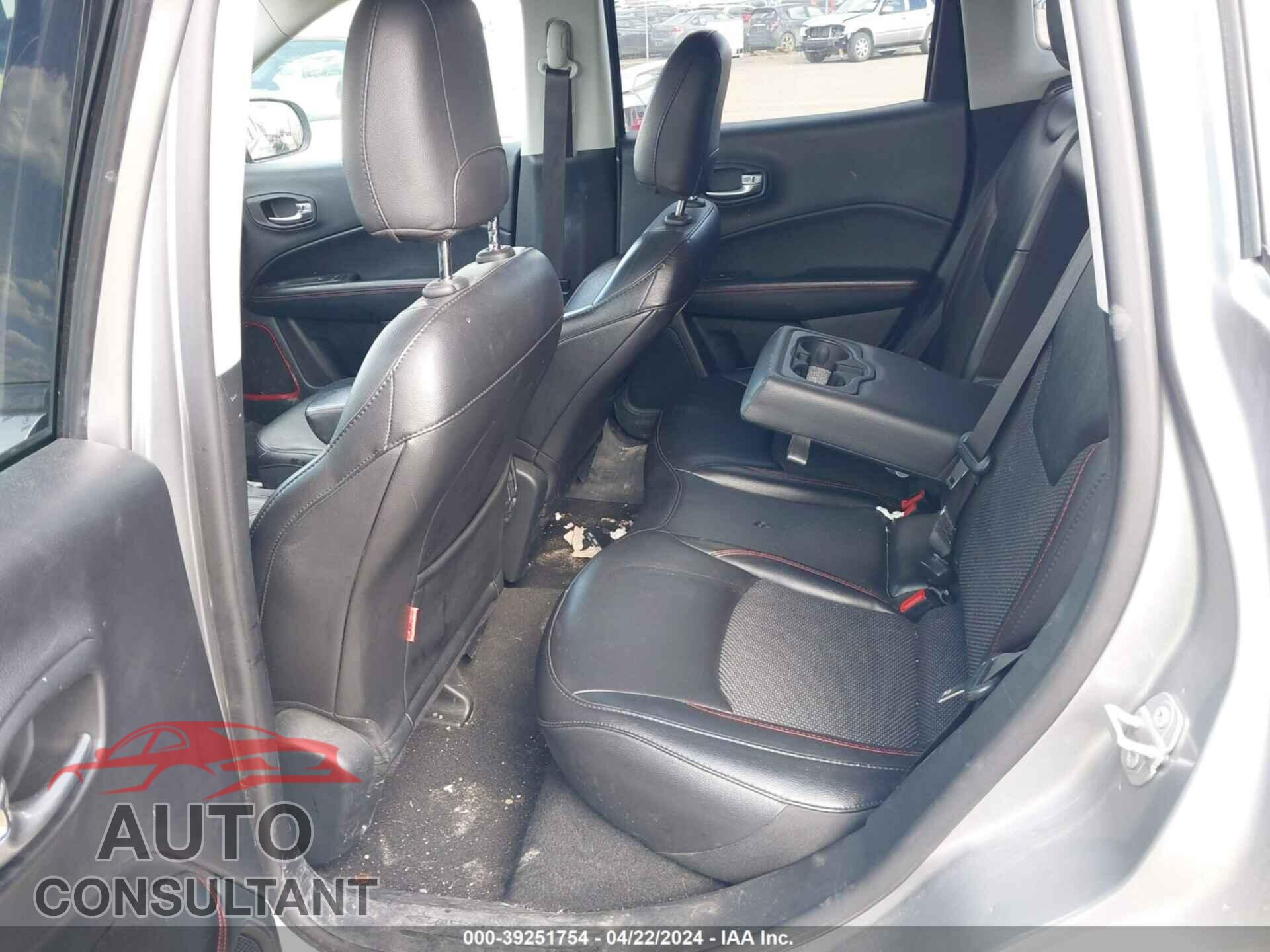 JEEP COMPASS 2020 - 3C4NJDDB9LT171665