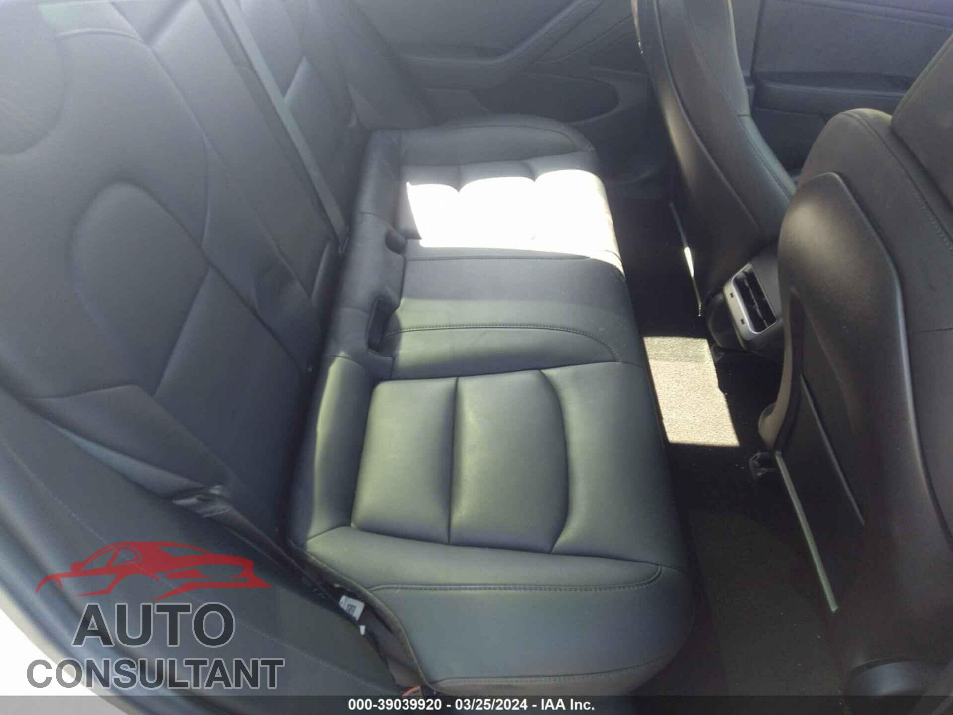 TESLA MODEL 3 2018 - 5YJ3E1EB0JF072074