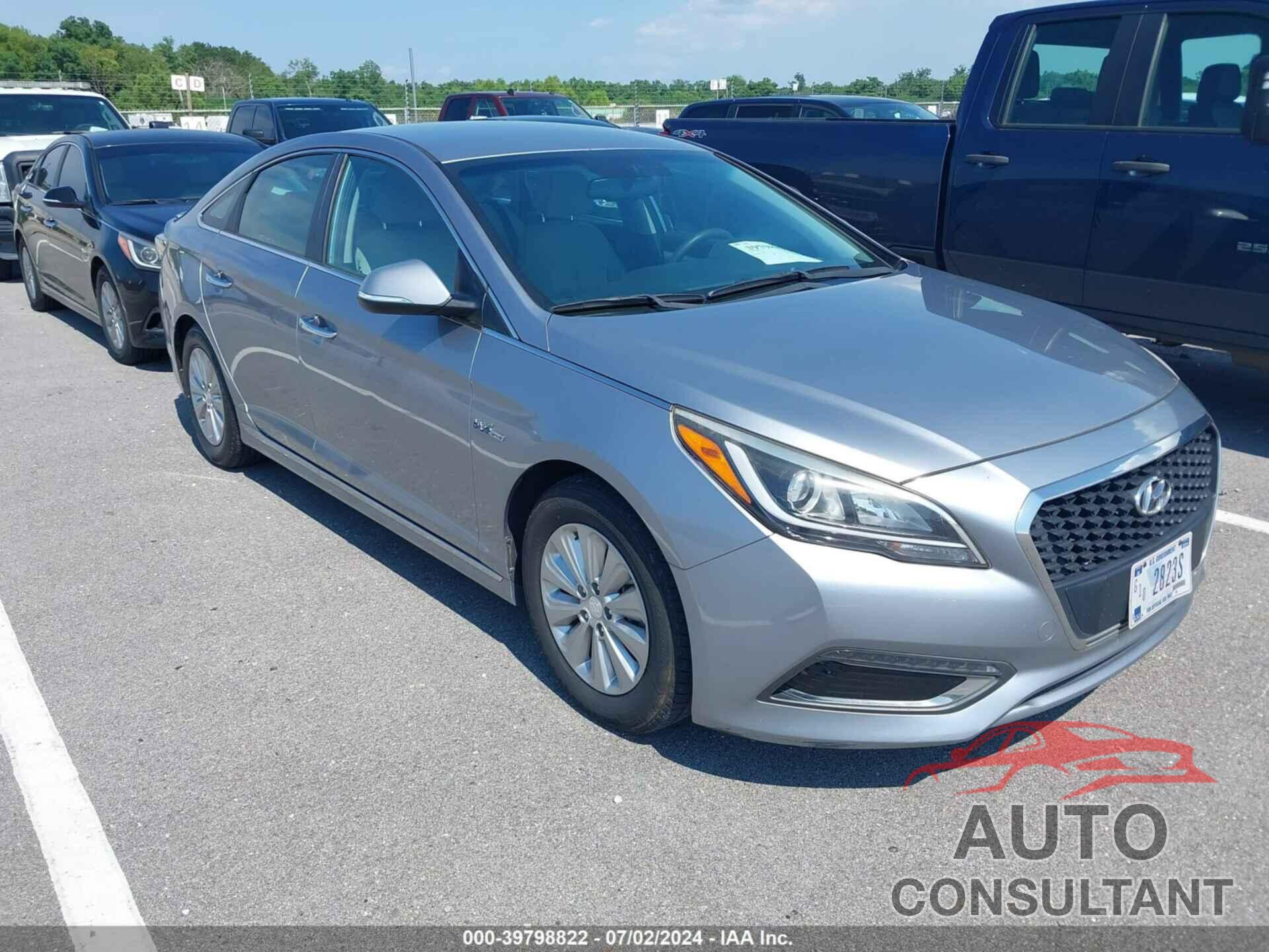 HYUNDAI SONATA HYBRID 2016 - KMHE24L18GA039110