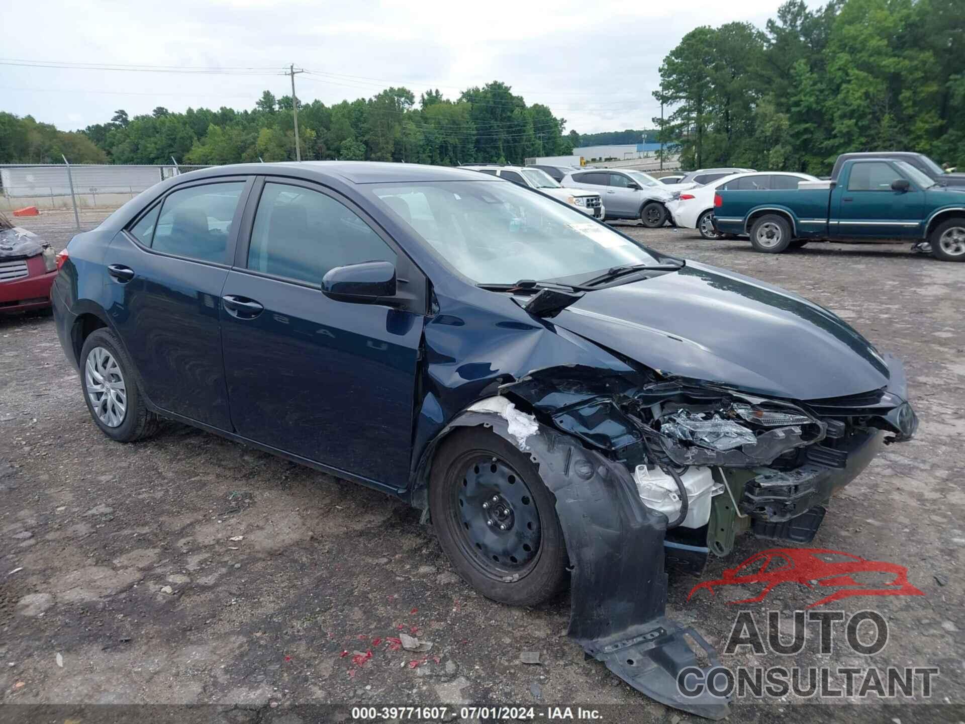 TOYOTA COROLLA 2018 - 5YFBURHEXJP844278