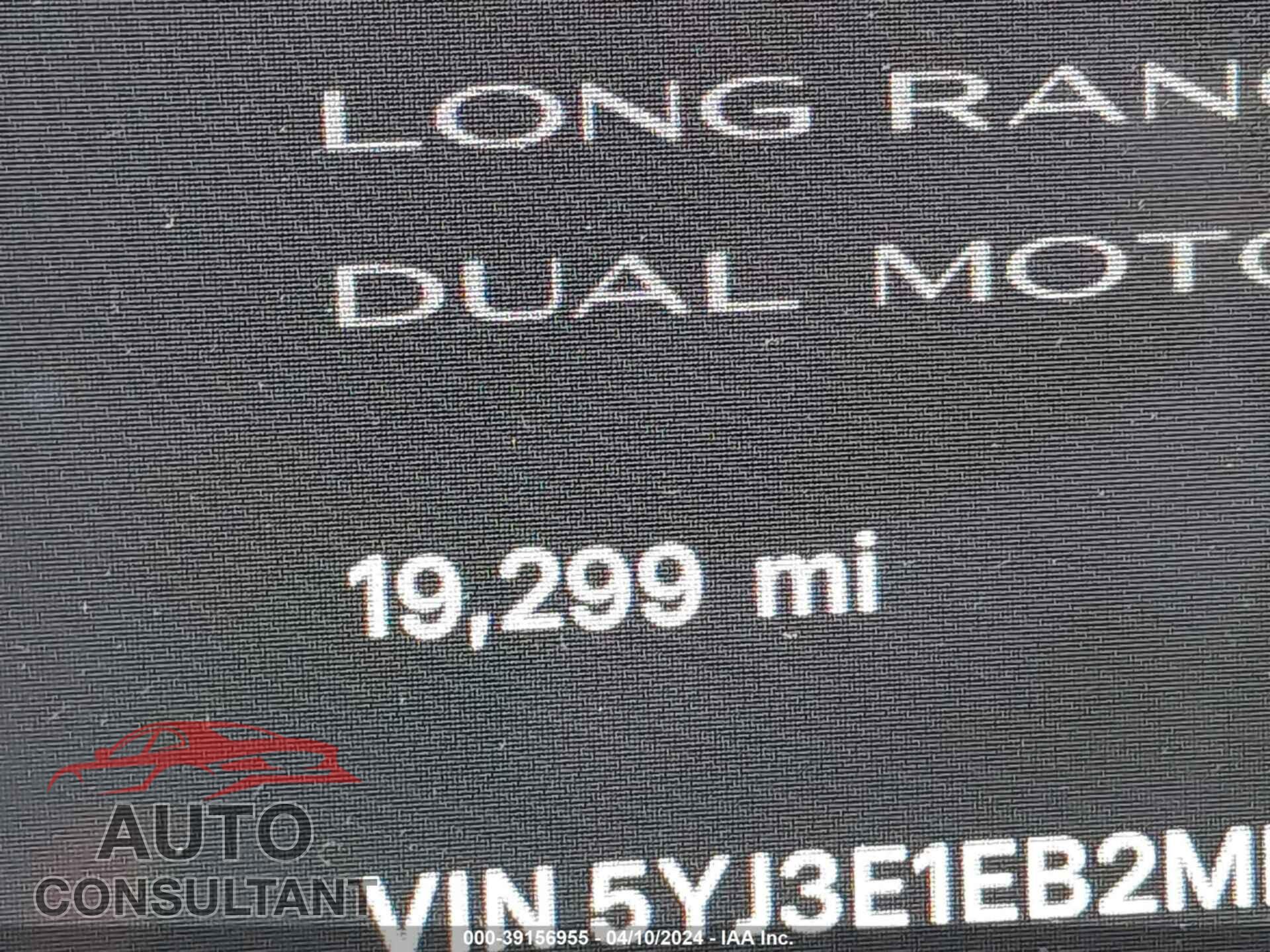 TESLA MODEL 3 2021 - 5YJ3E1EB2MF965545