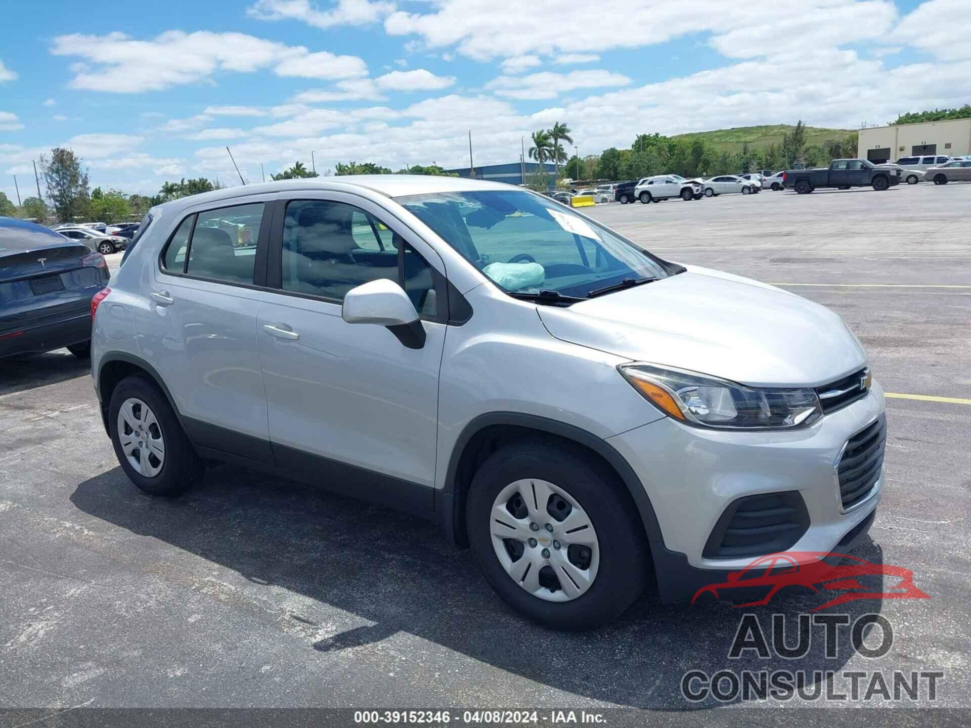 CHEVROLET TRAX 2018 - 3GNCJKSB1JL393863