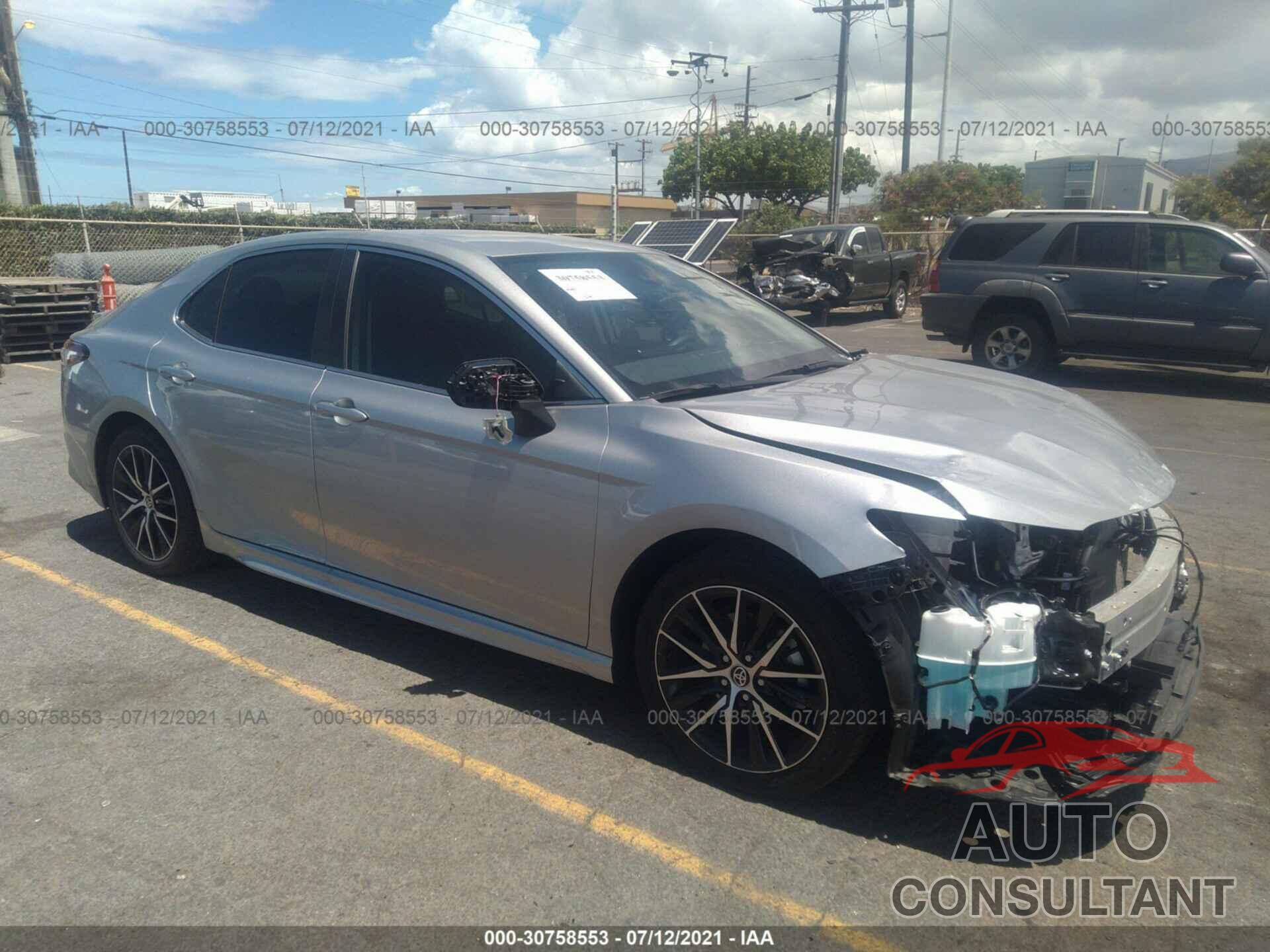 TOYOTA CAMRY 2021 - 4T1T11AK6MU528166