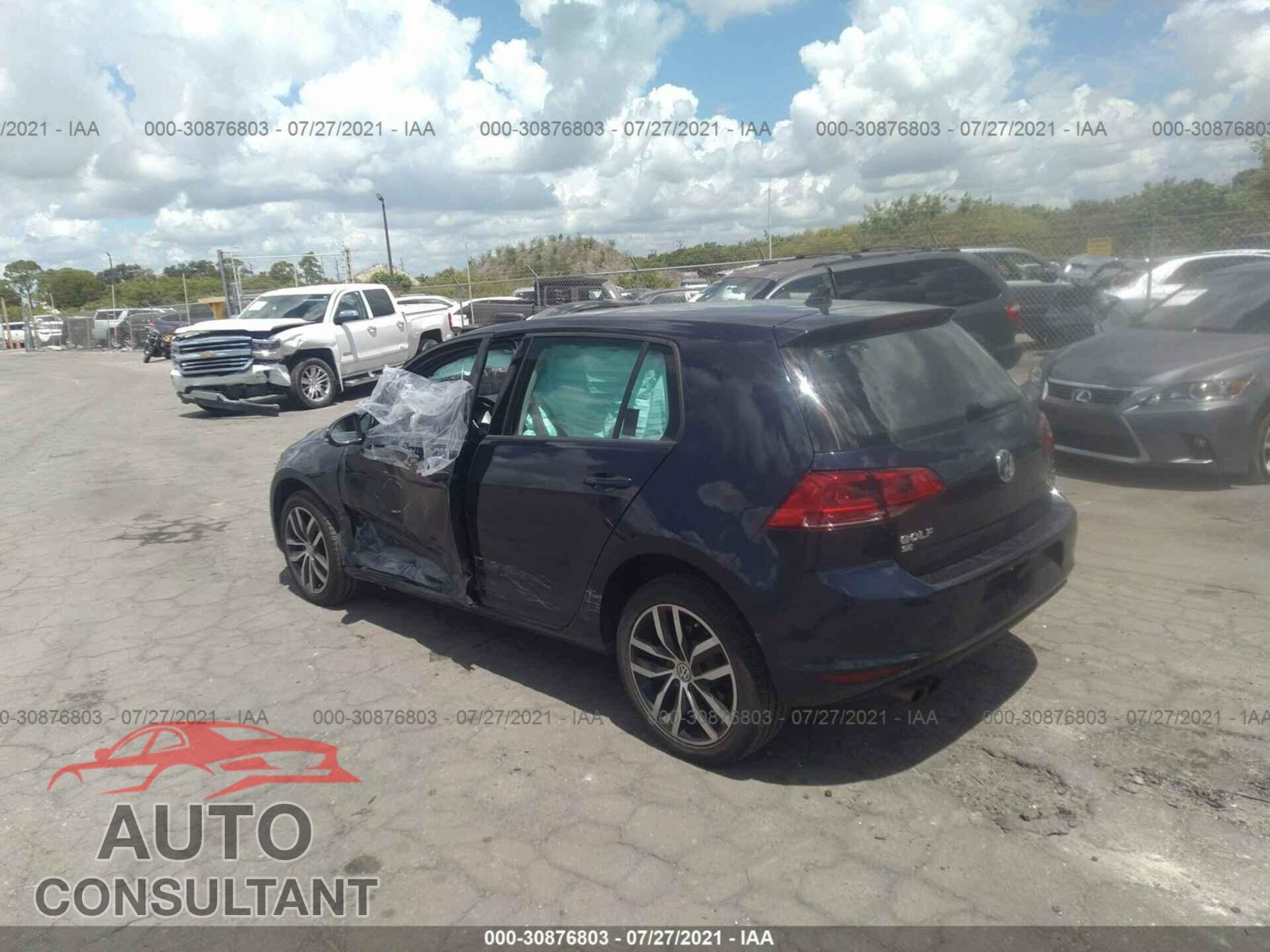 VOLKSWAGEN GOLF 2017 - 3VW217AUXHM020052
