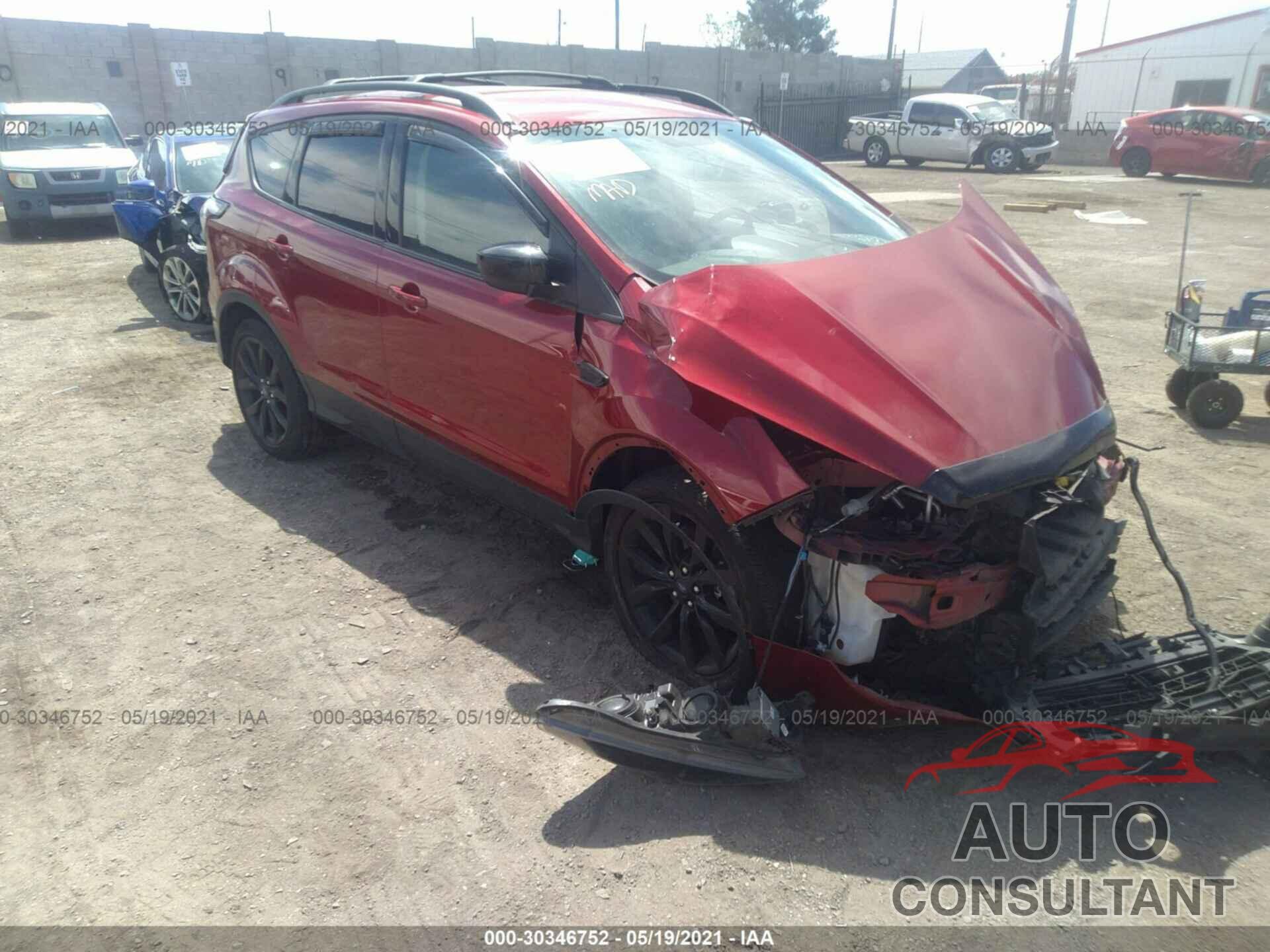 FORD ESCAPE 2018 - 1FMCU9GD7JUC19669