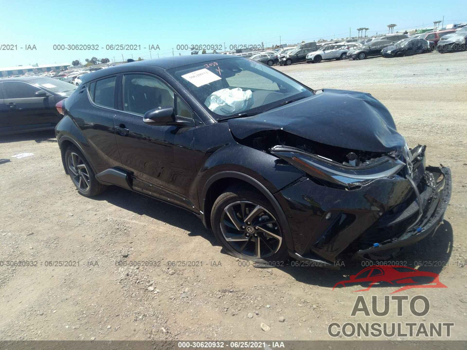 TOYOTA C-HR 2021 - JTNKHMBX8M1116304