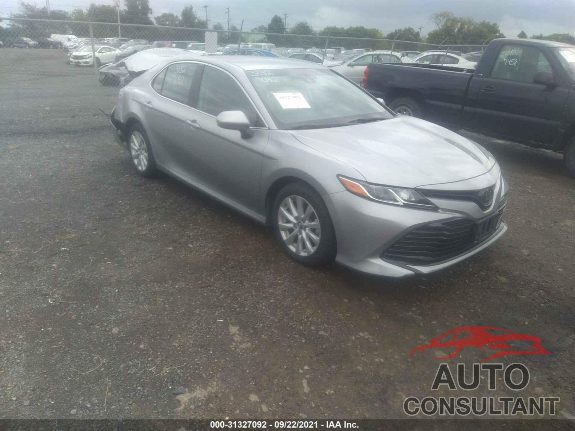 TOYOTA CAMRY 2019 - 4T1B11HKXKU261872