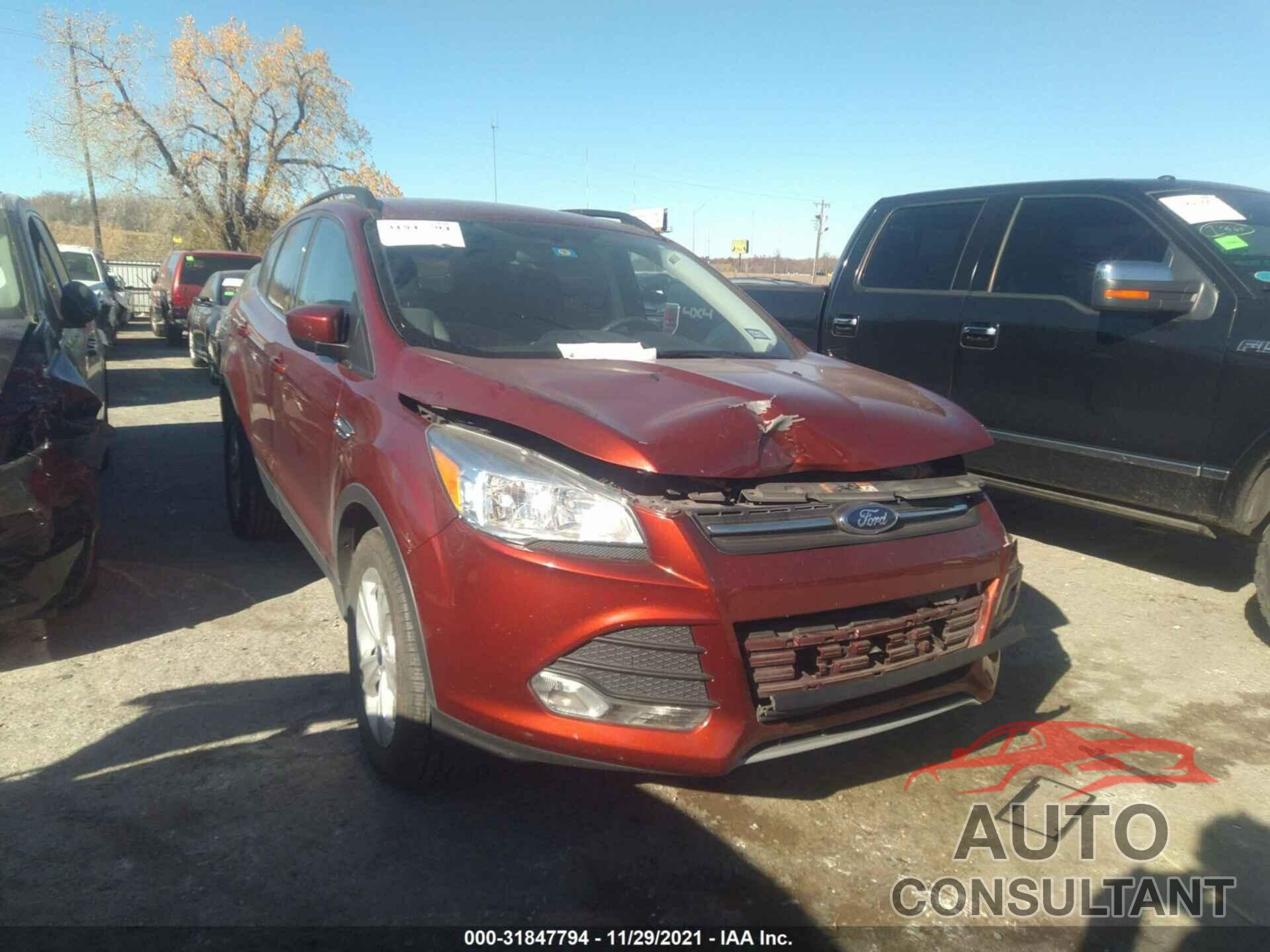 FORD ESCAPE 2016 - 1FMCU0GXXGUC62384