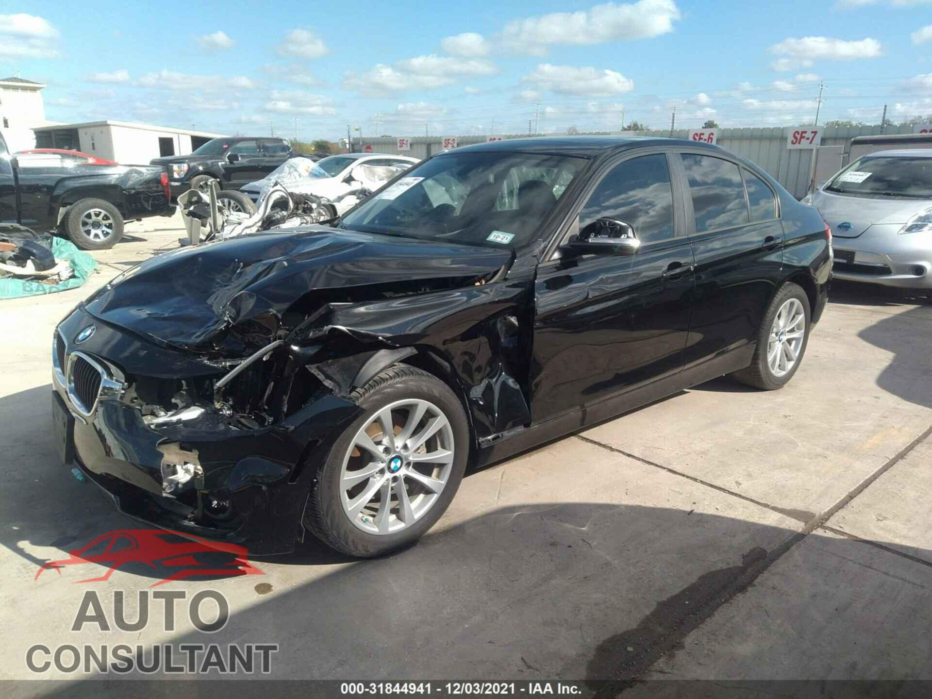 BMW 3 SERIES 2016 - WBA8E1G5XGNU11413