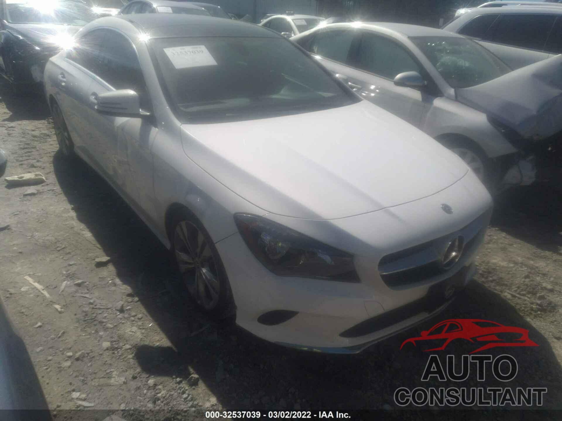 MERCEDES-BENZ CLA 2018 - WDDSJ4GB7JN692496