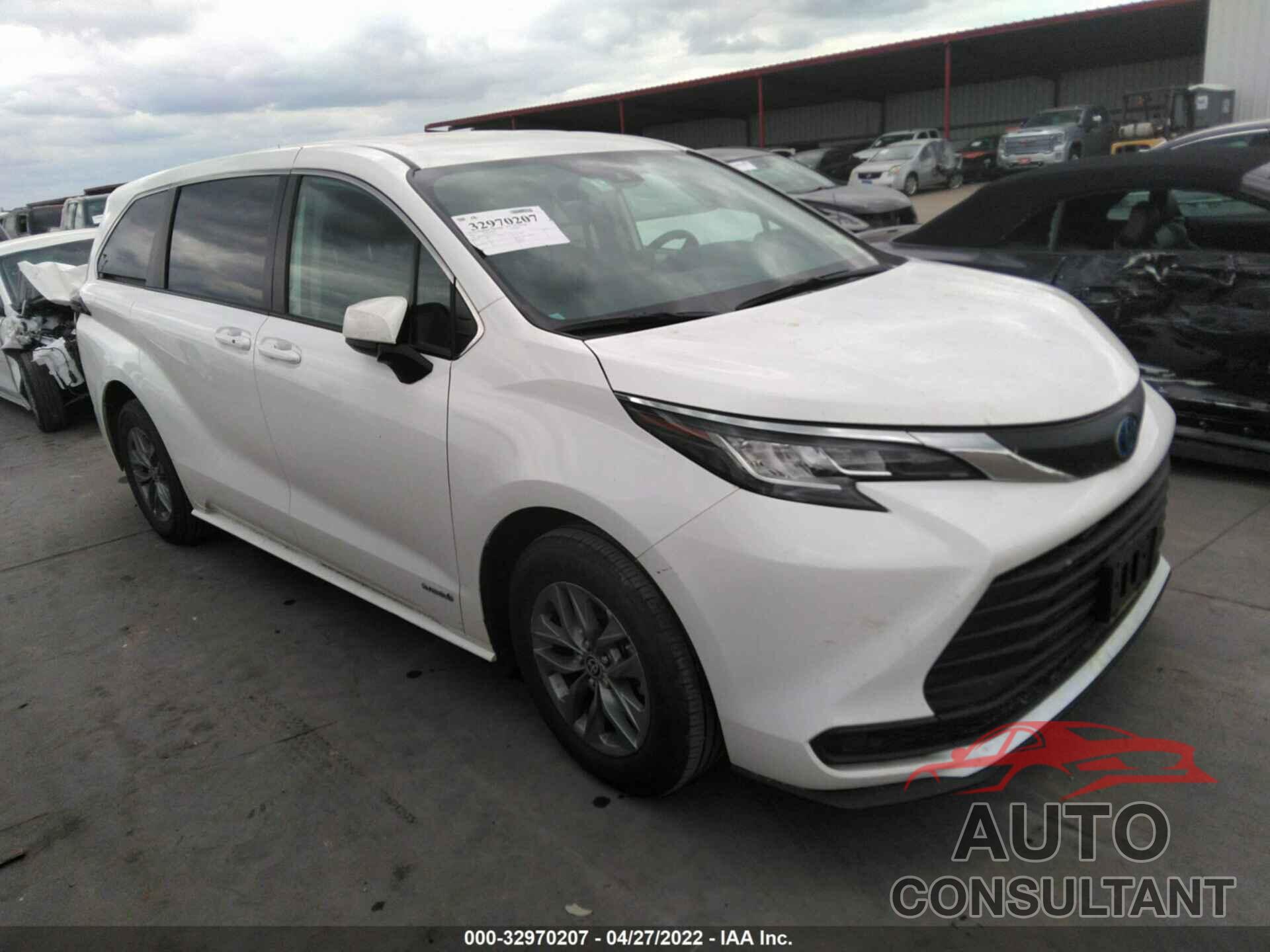 TOYOTA SIENNA 2021 - 5TDKRKEC3MS044851