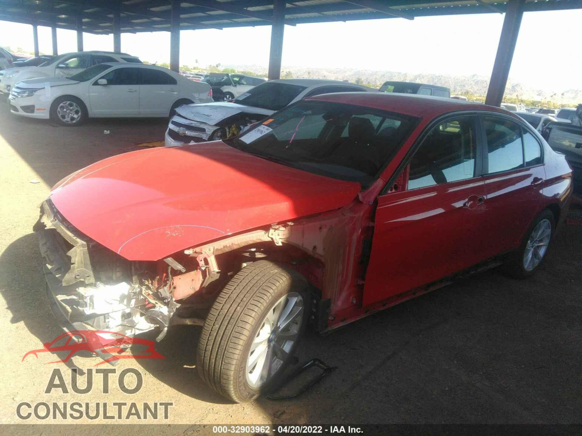 BMW 3 SERIES 2016 - WBA8E1G58GNU11040