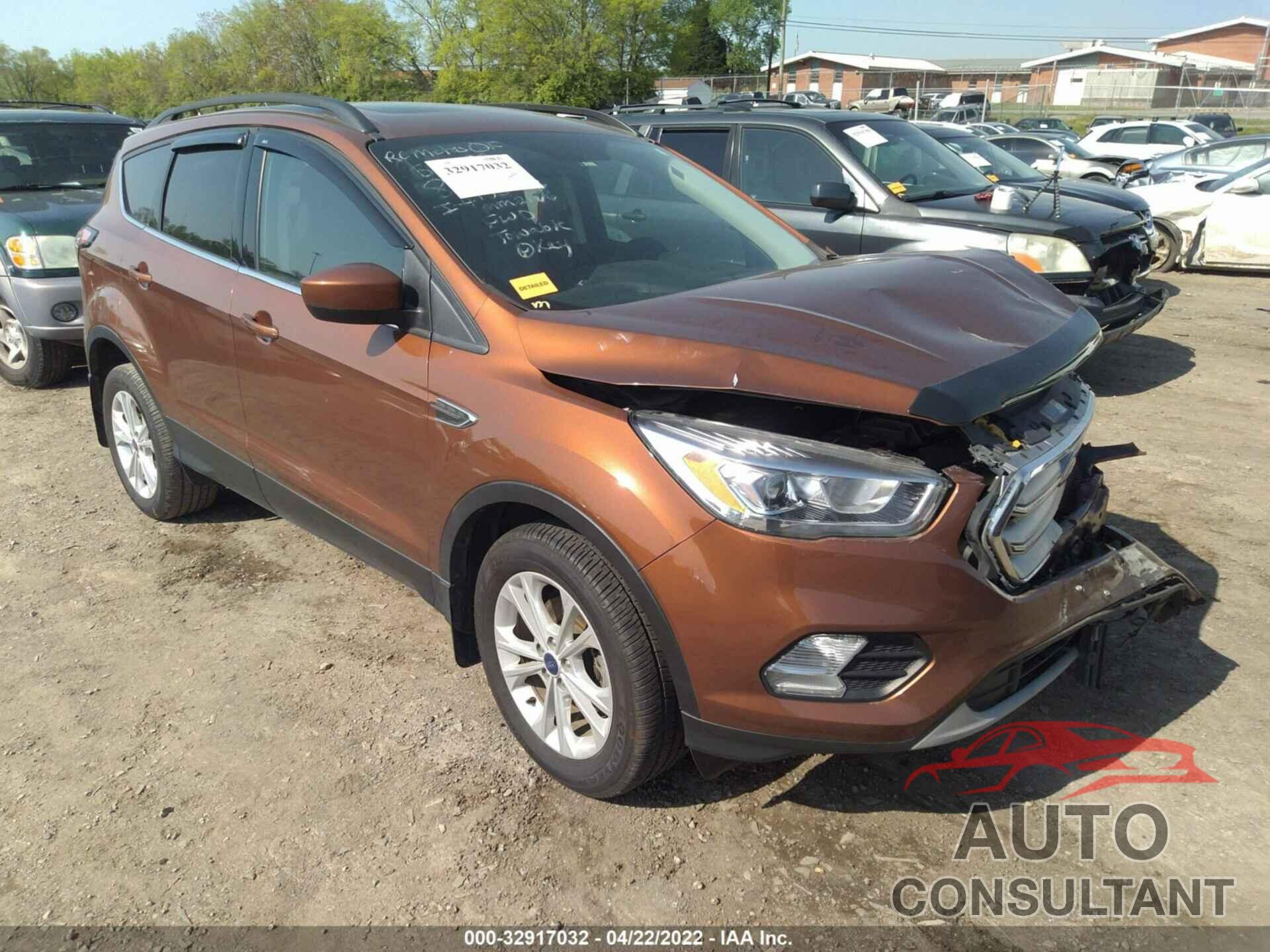 FORD ESCAPE 2017 - 1FMCU0GD1HUB98176