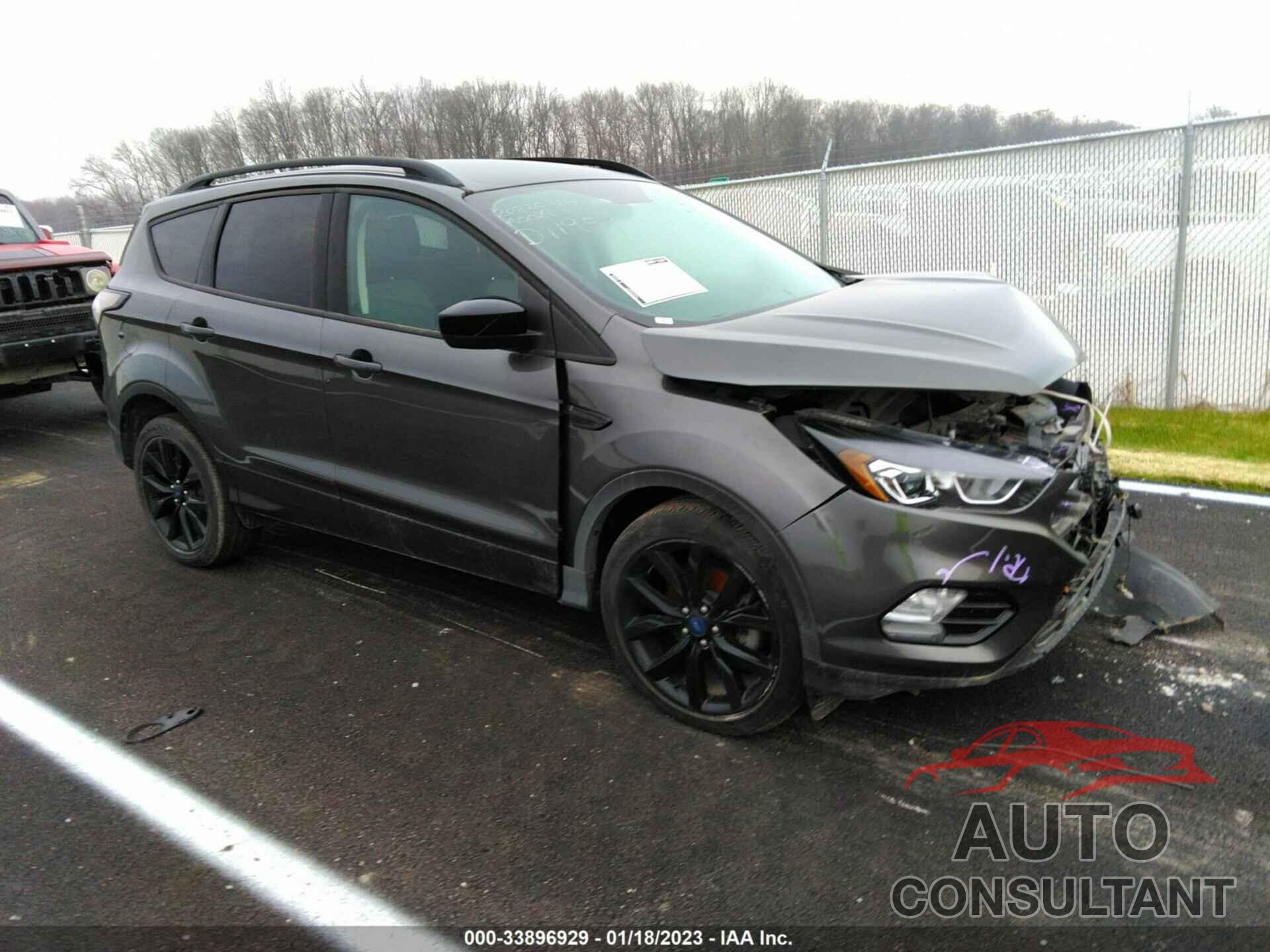 FORD ESCAPE 2017 - 1FMCU0GD9HUD11954