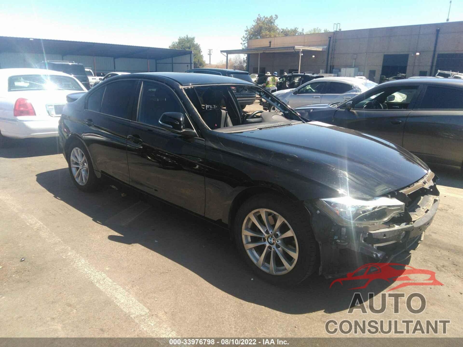 BMW 3 SERIES 2017 - WBA8E1G58HNU14327