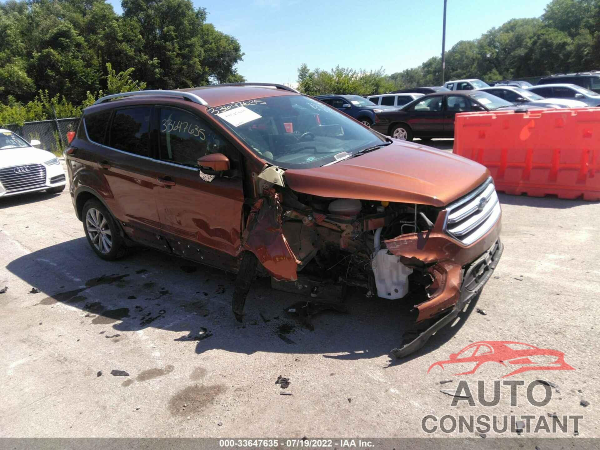 FORD ESCAPE 2017 - 1FMCU9J90HUE95335
