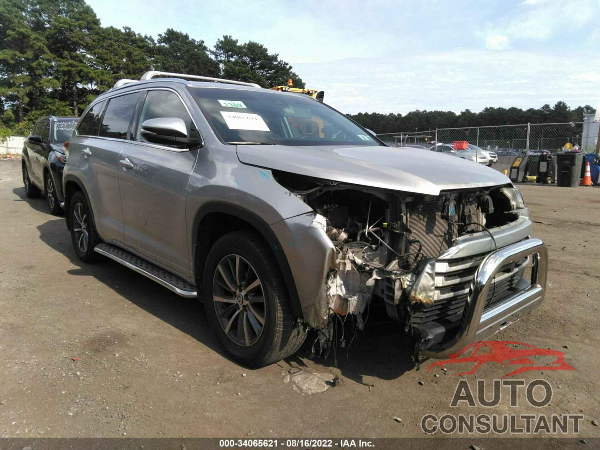 TOYOTA HIGHLANDER 2018 - 5TDJZRFH6JS841489