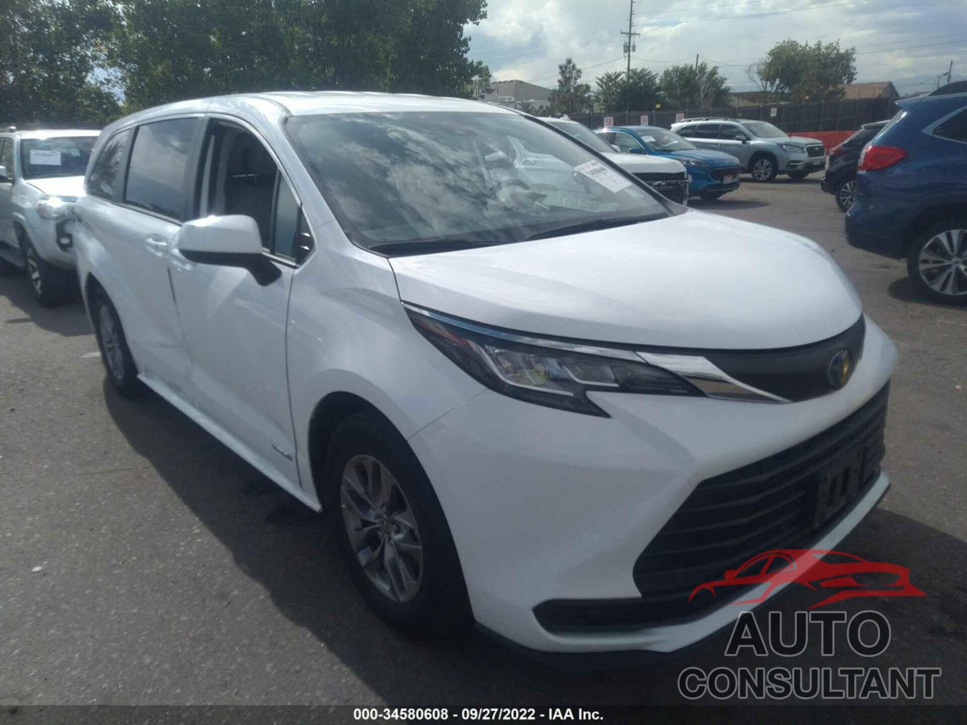 TOYOTA SIENNA 2021 - 5TDKRKEC4MS043059