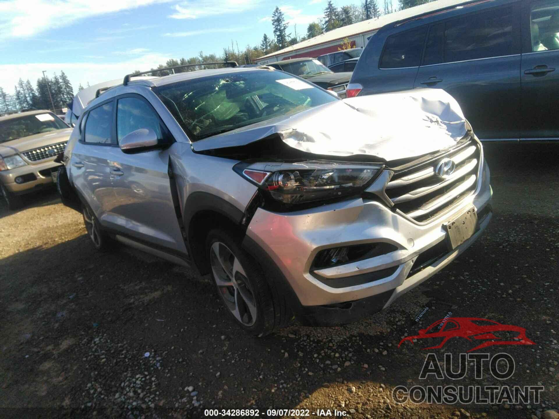 HYUNDAI TUCSON 2017 - KM8J3CA21HU320425
