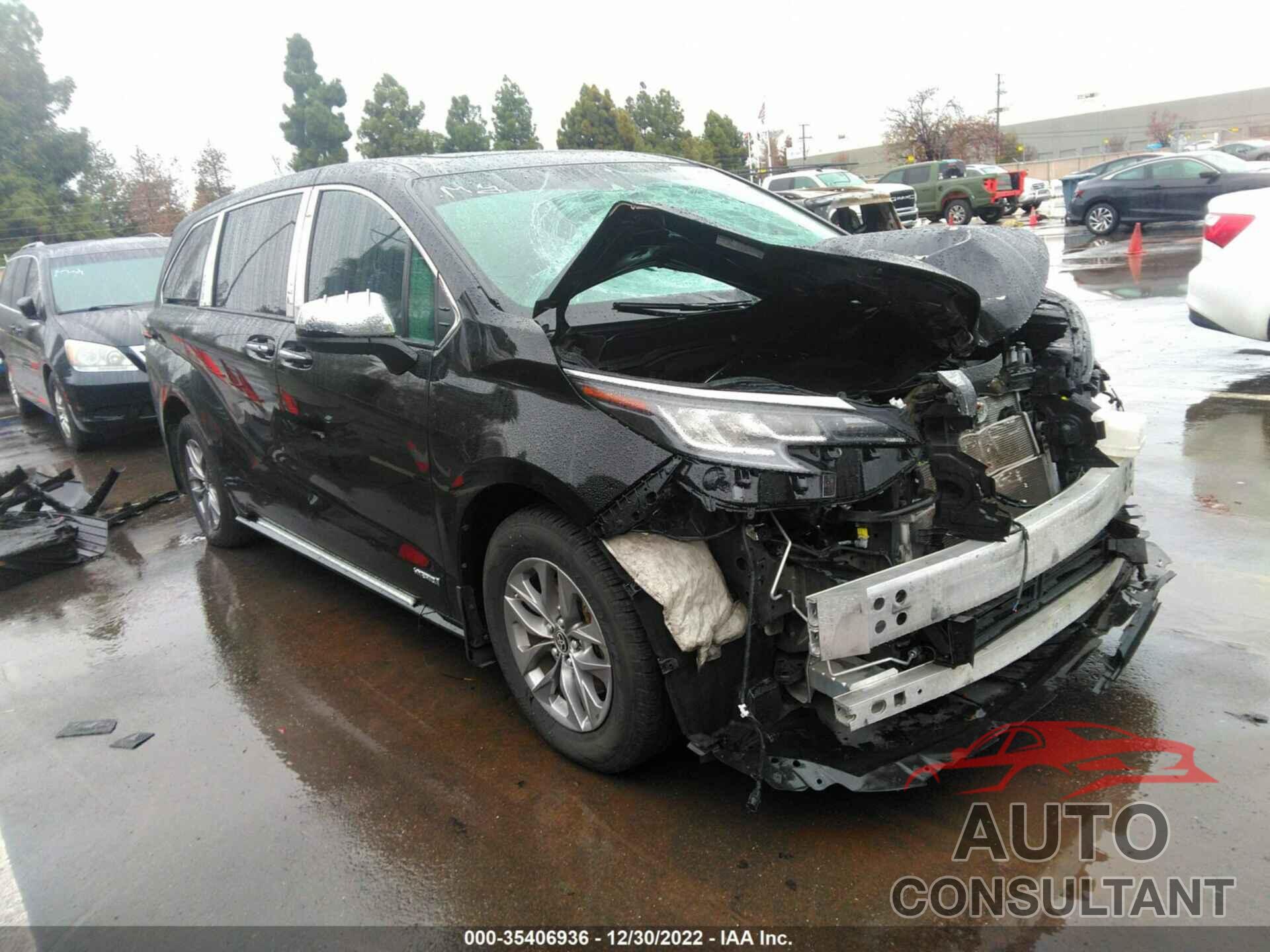 TOYOTA SIENNA 2021 - 5TDYRKEC0MS022087