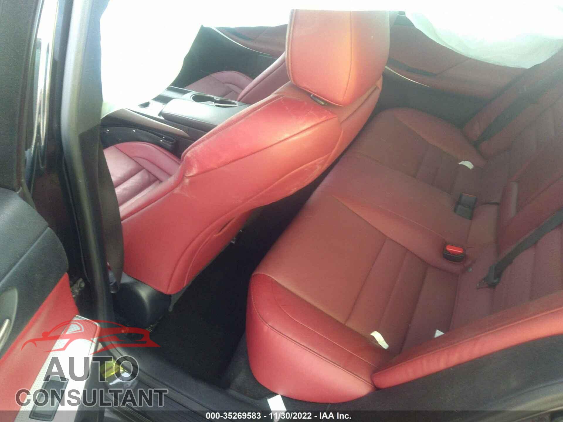 LEXUS IS 2018 - JTHBA1D22J5074322