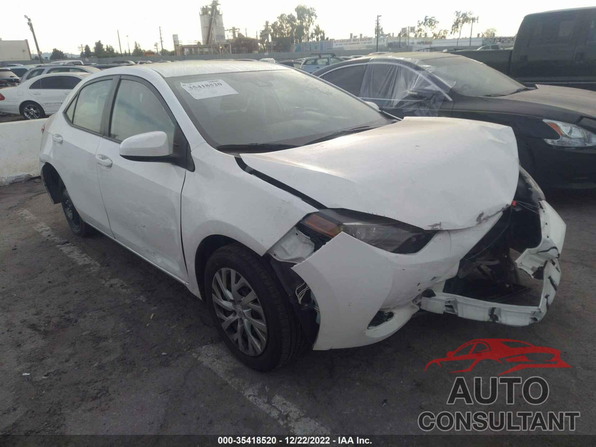 TOYOTA COROLLA 2018 - 5YFBURHE2JP808178