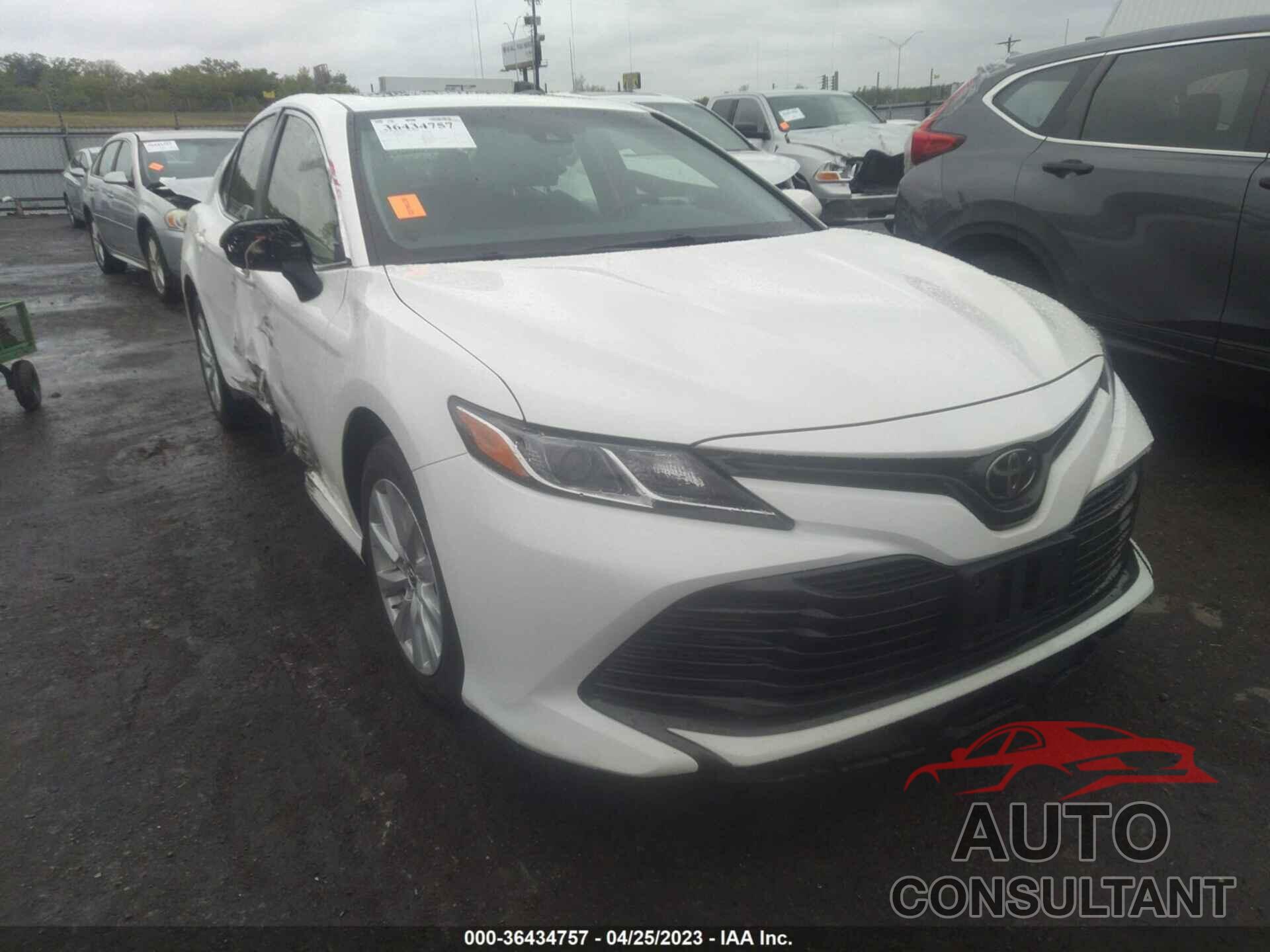 TOYOTA CAMRY 2018 - JTNB11HK5J3001416