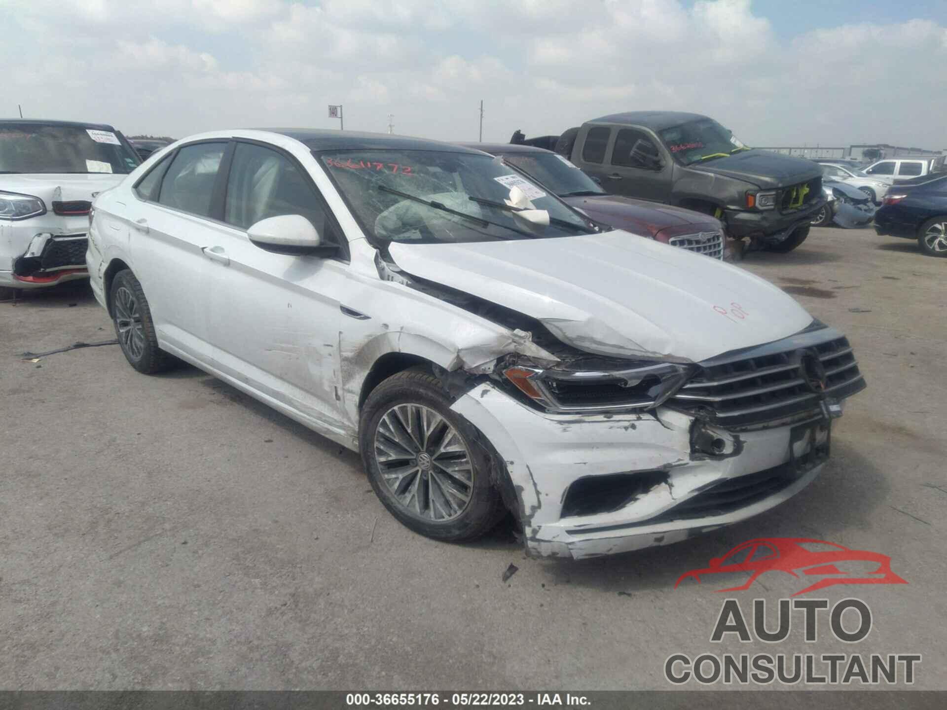 VOLKSWAGEN JETTA 2019 - 3VWE57BU0KM274179