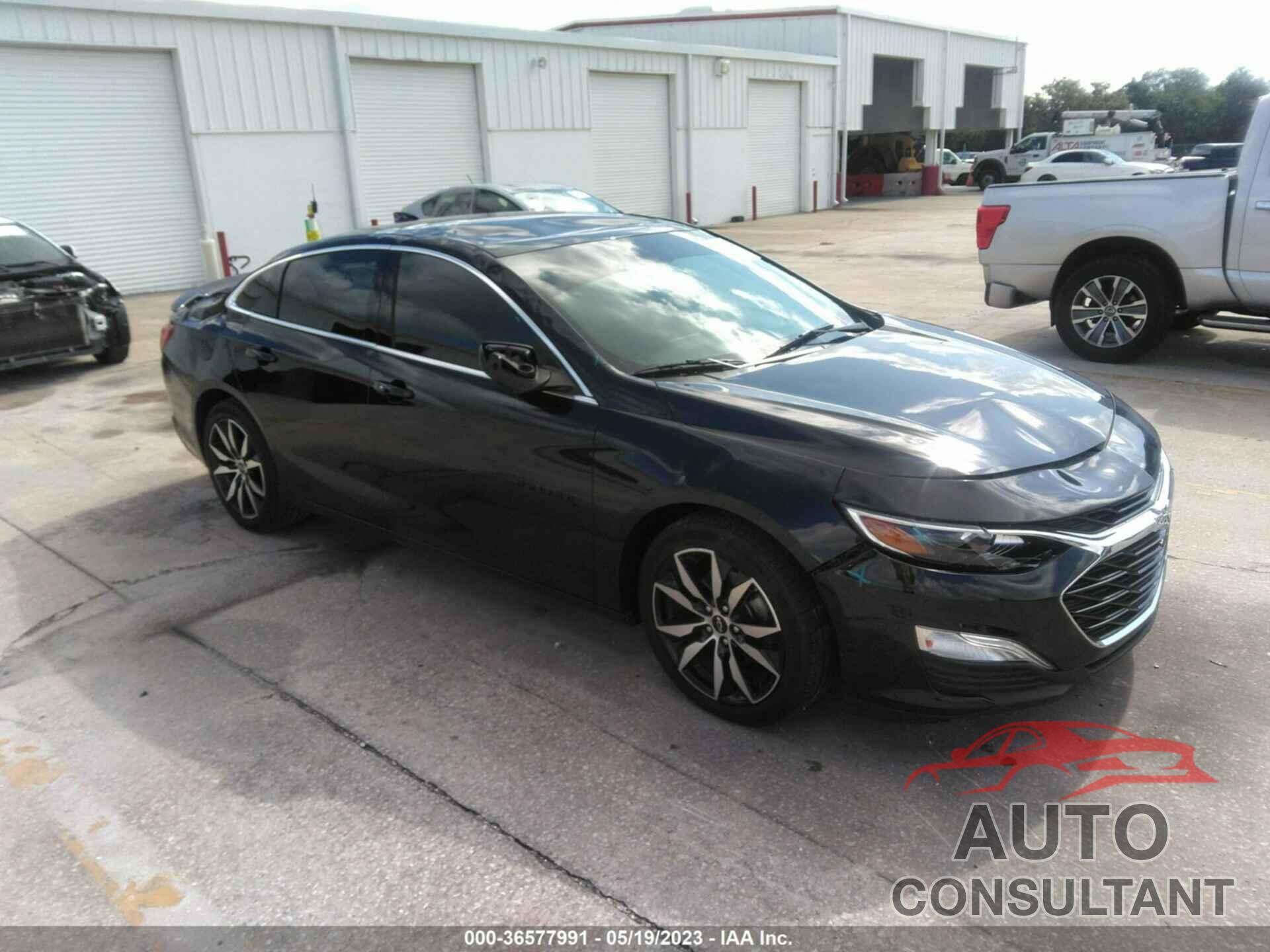 CHEVROLET MALIBU 2020 - 1G1ZG5ST6LF157002