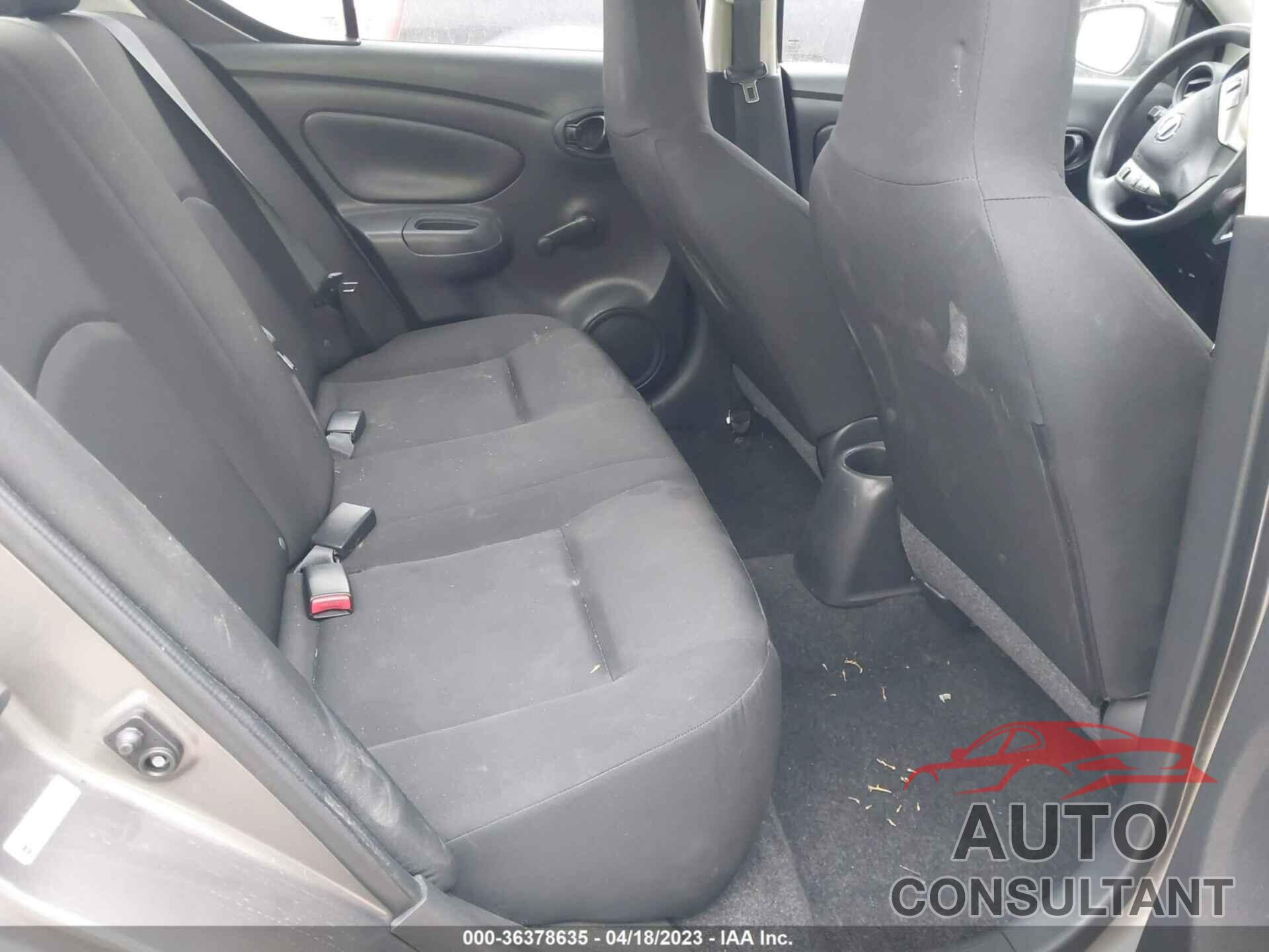 NISSAN VERSA SEDAN 2017 - 3N1CN7AP2HL833416