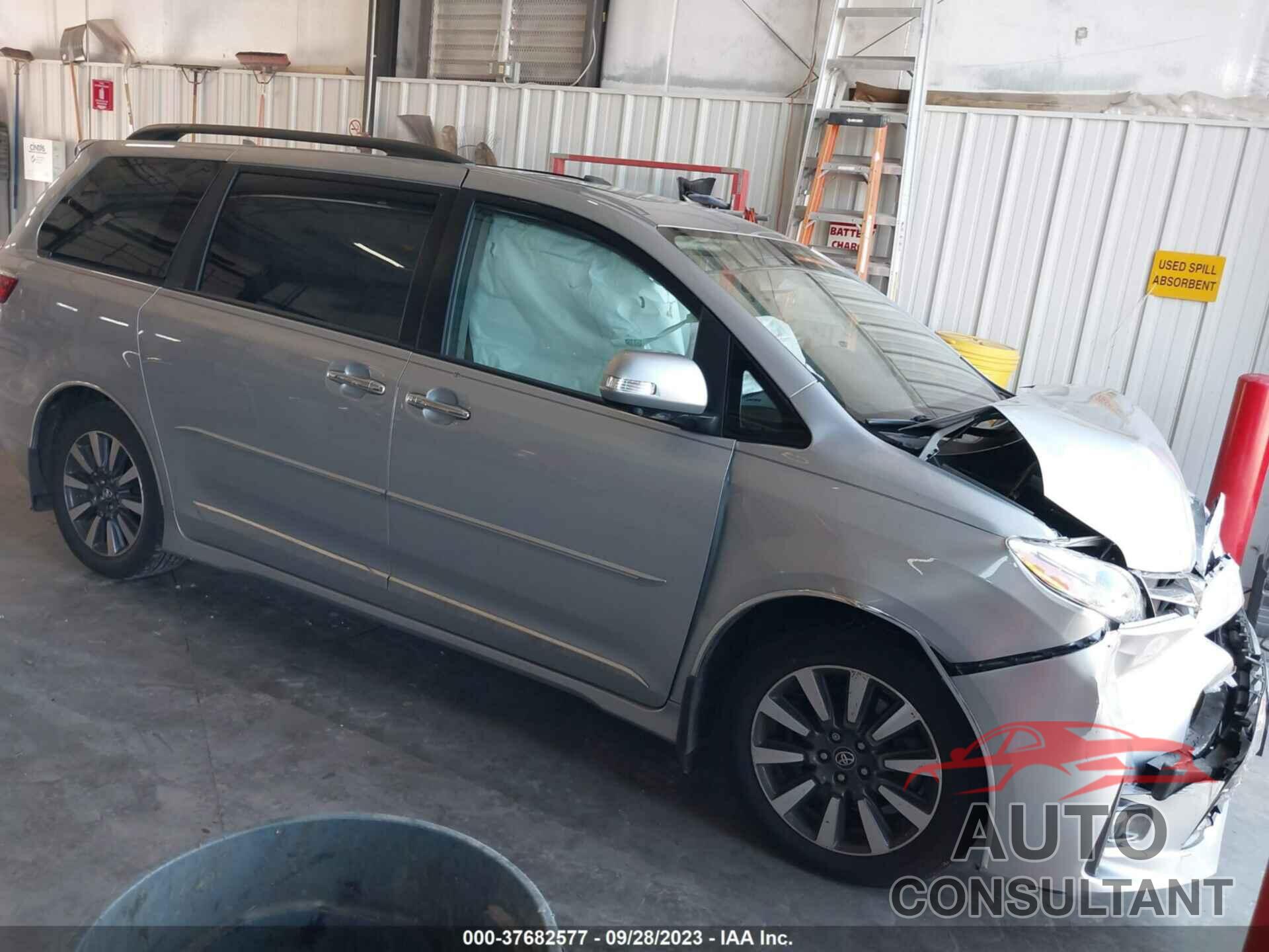 TOYOTA SIENNA 2019 - 5TDYZ3DC7KS003430