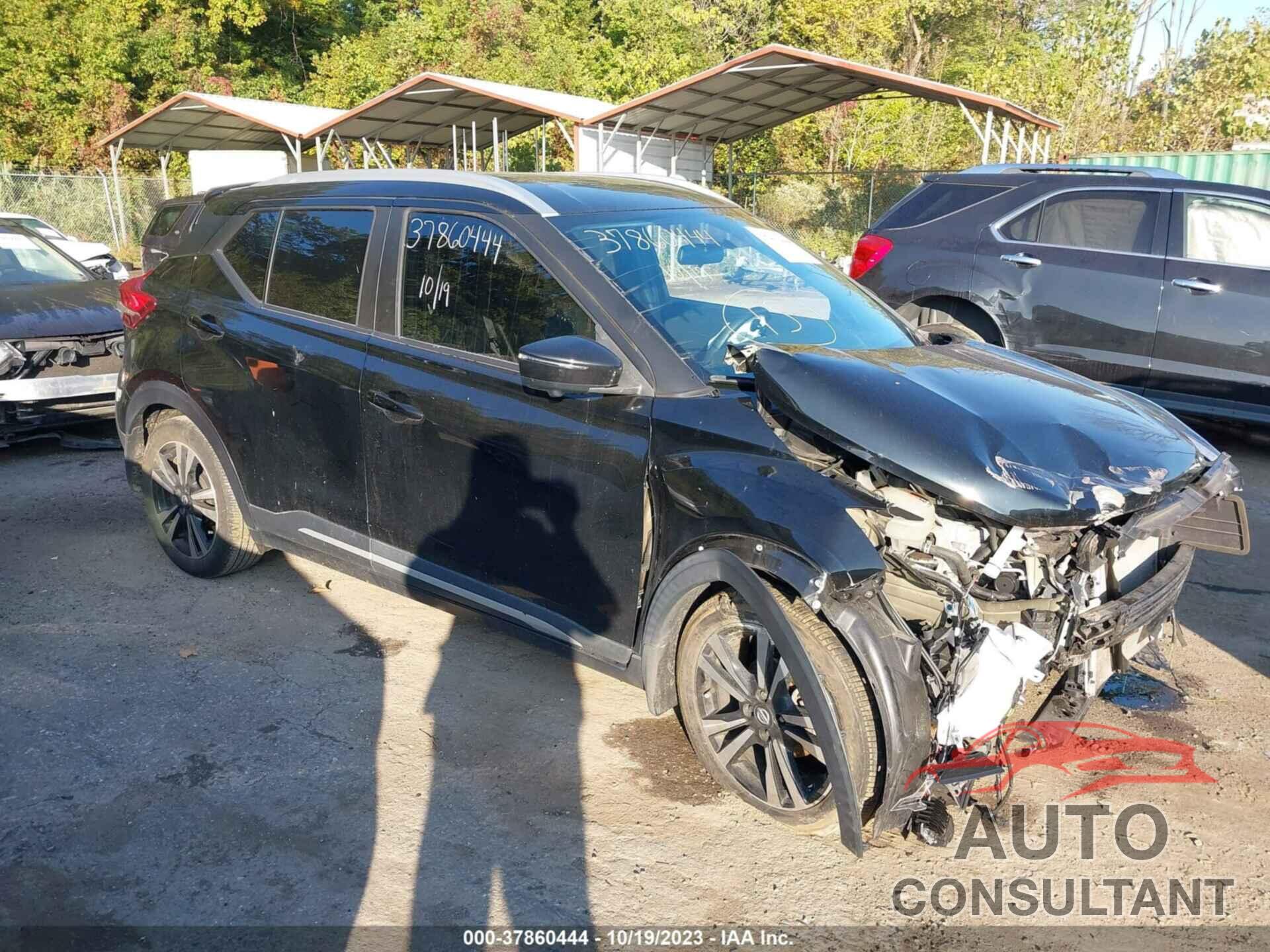 NISSAN KICKS 2019 - 3N1CP5CU3KL567882