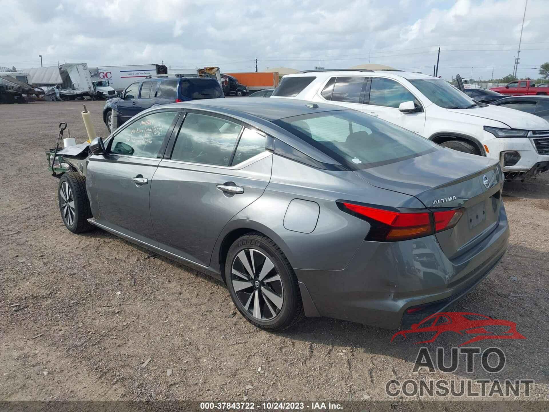 NISSAN ALTIMA 2019 - 1N4BL4DV3KC132898