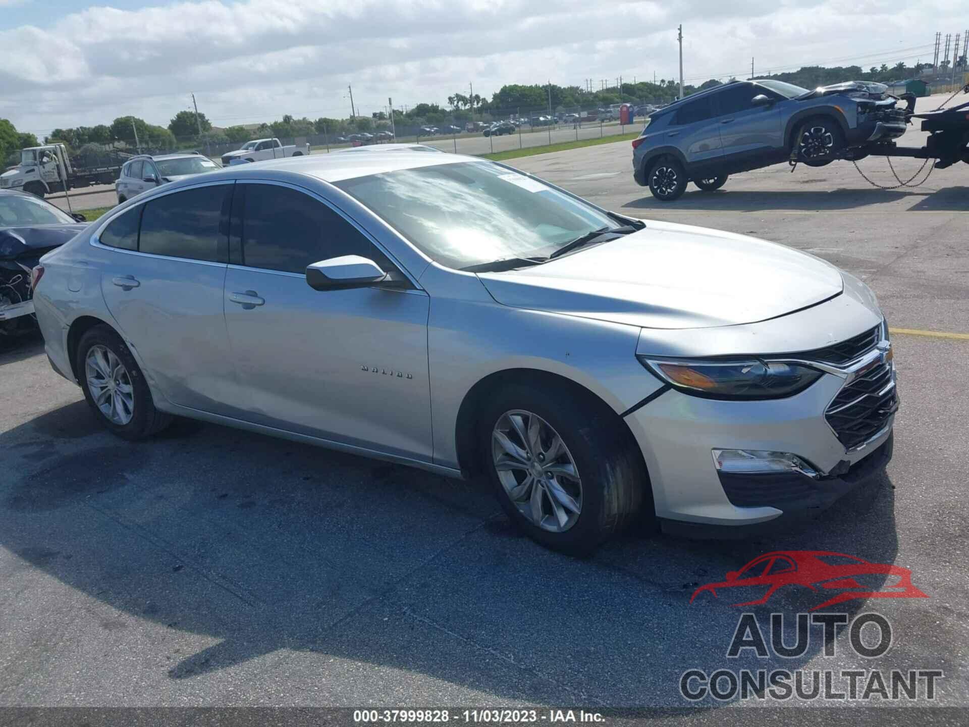 CHEVROLET MALIBU 2019 - 1G1ZD5ST3KF213033