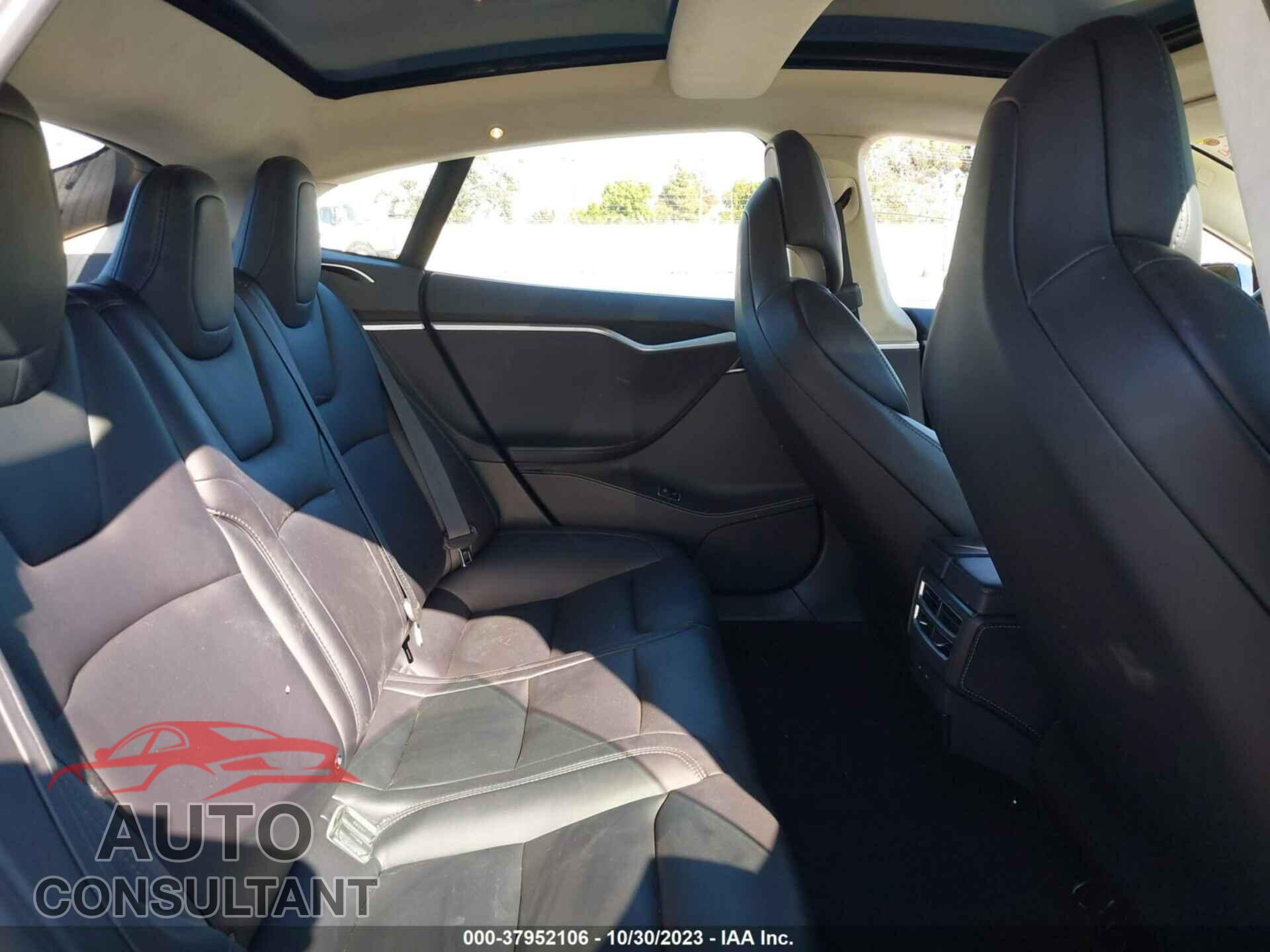 TESLA MODEL S 2018 - 5YJSA1E20JF247513