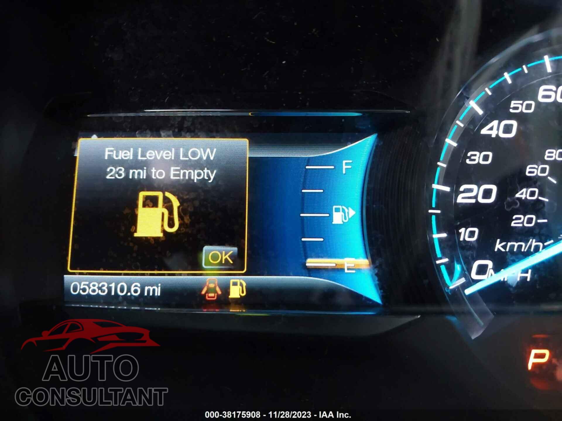 FORD TAURUS 2019 - 1FAHP2E82KG100982