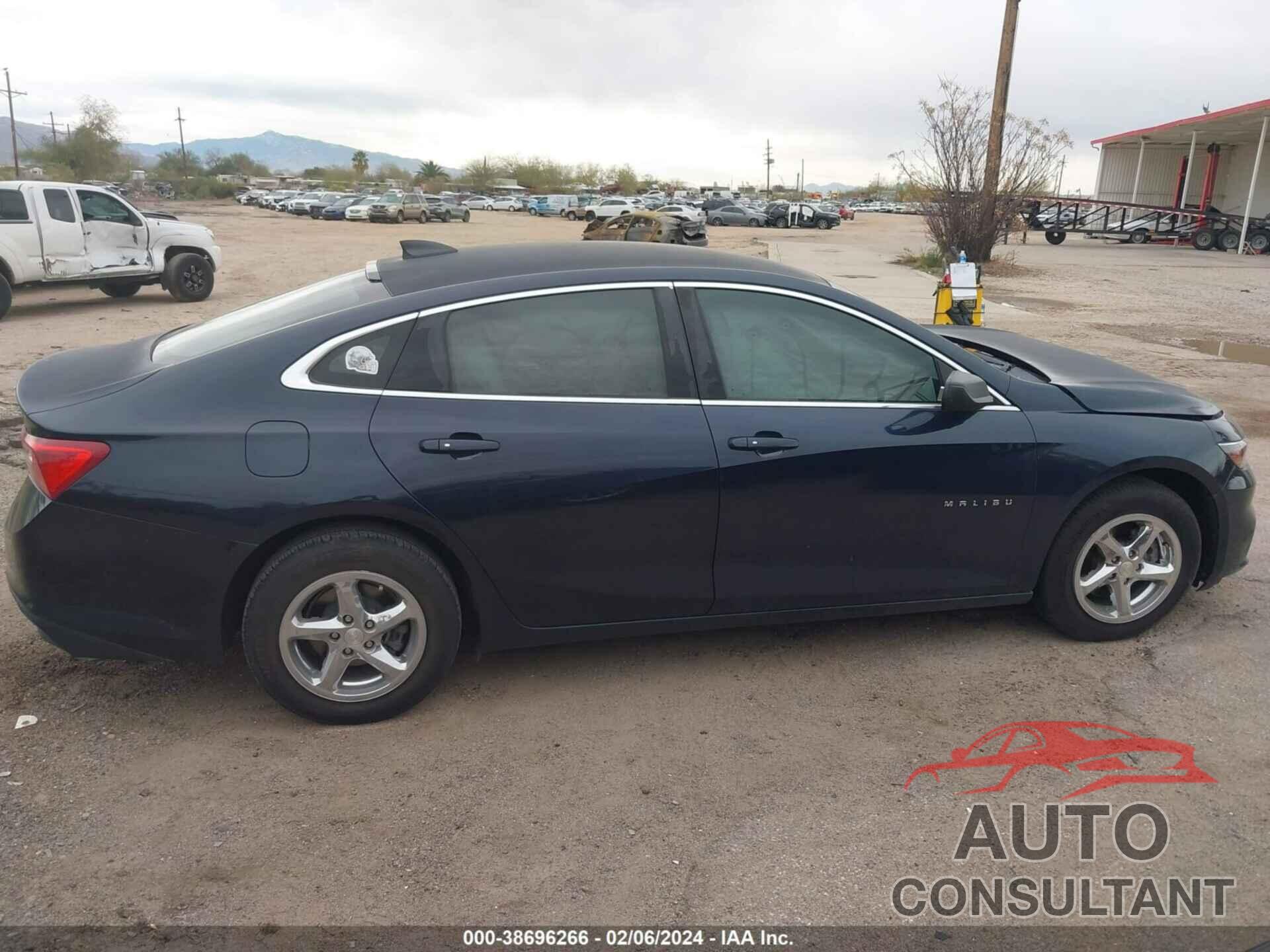 CHEVROLET MALIBU 2017 - 1G1ZB5ST4HF136235