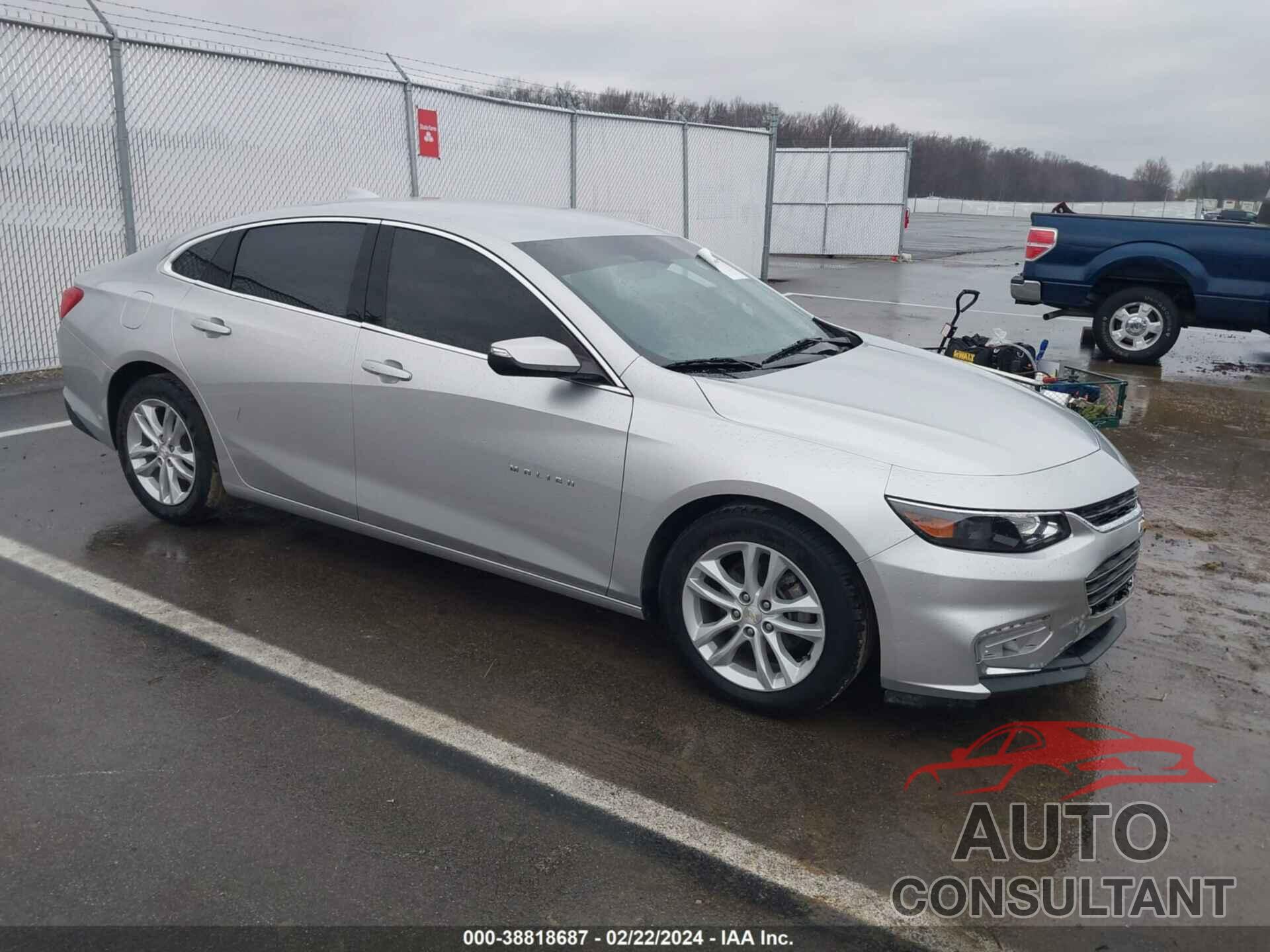 CHEVROLET MALIBU 2017 - 1G1ZE5ST7HF235400