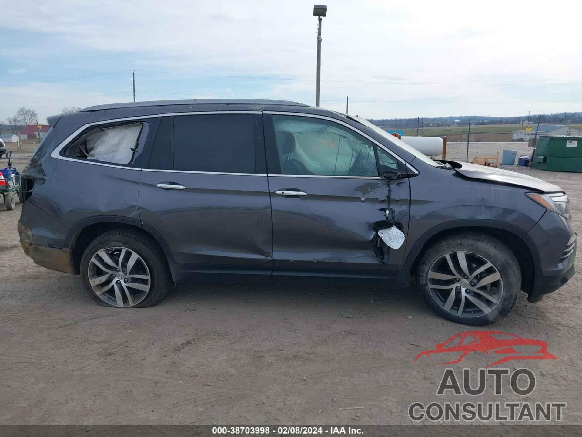 HONDA PILOT 2017 - 5FNYF6H9XHB066799