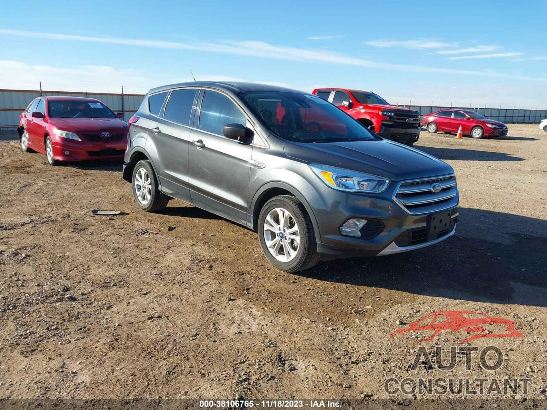 FORD ESCAPE 2019 - 1FMCU0GD8KUB58071