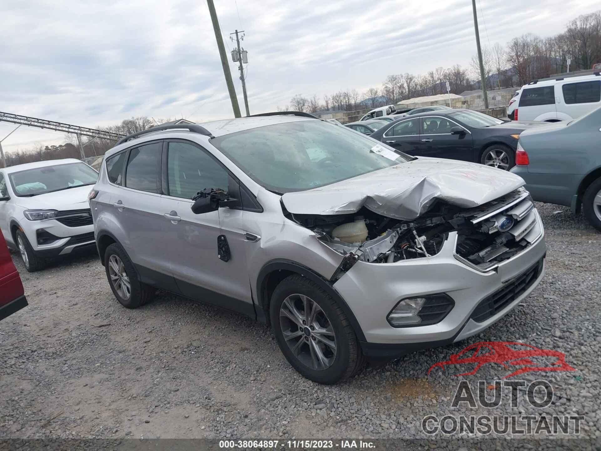 FORD ESCAPE 2017 - 1FMCU9GD4HUC58889