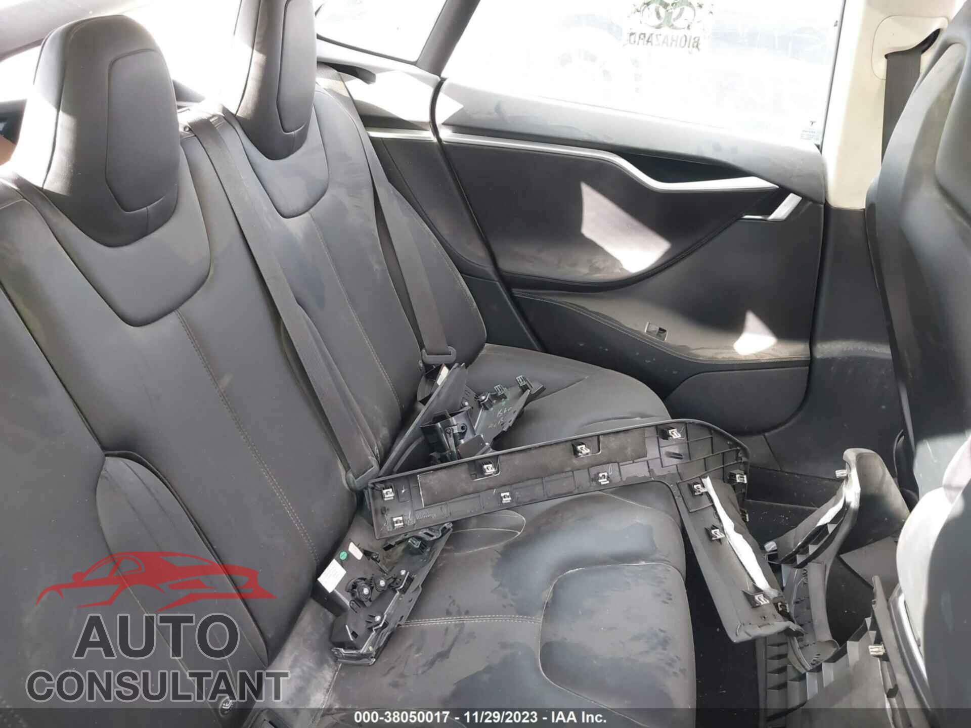 TESLA MODEL S 2016 - 5YJSA1E13GF143596