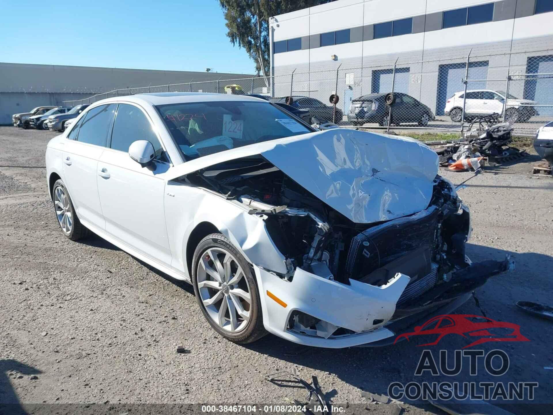 AUDI A4 2019 - WAUENBF43KN018458