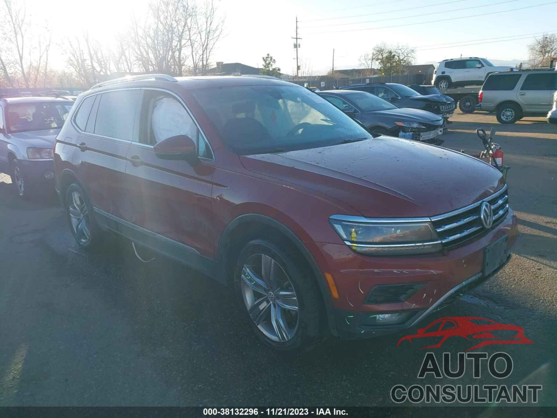 VOLKSWAGEN TIGUAN 2018 - 3VV4B7AX1JM134533