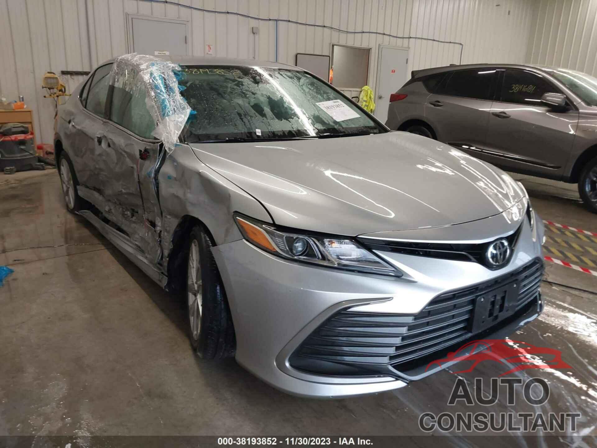 TOYOTA CAMRY 2021 - 4T1C11AK0MU595930