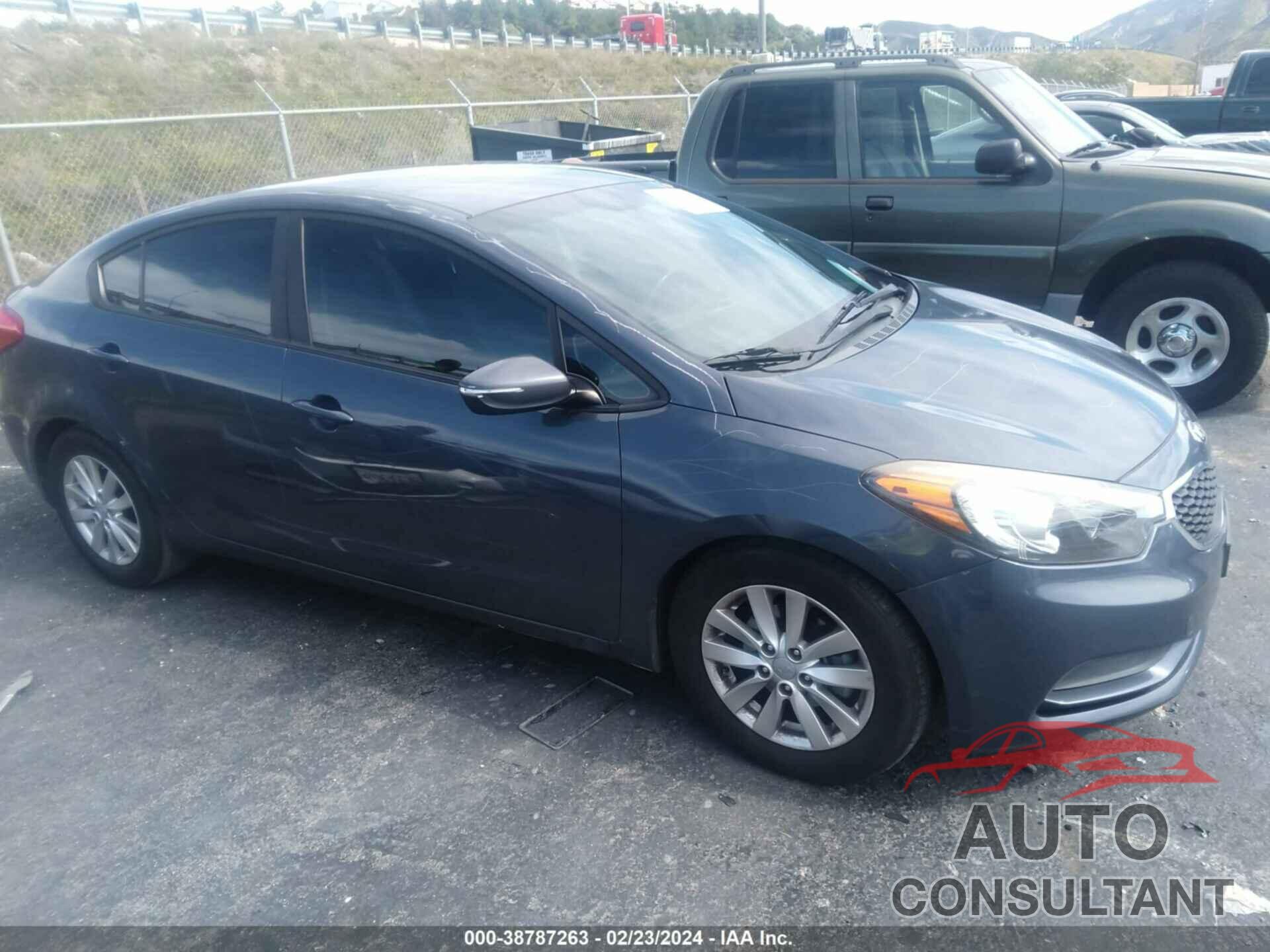 KIA FORTE 2016 - KNAFX4A65G5573941